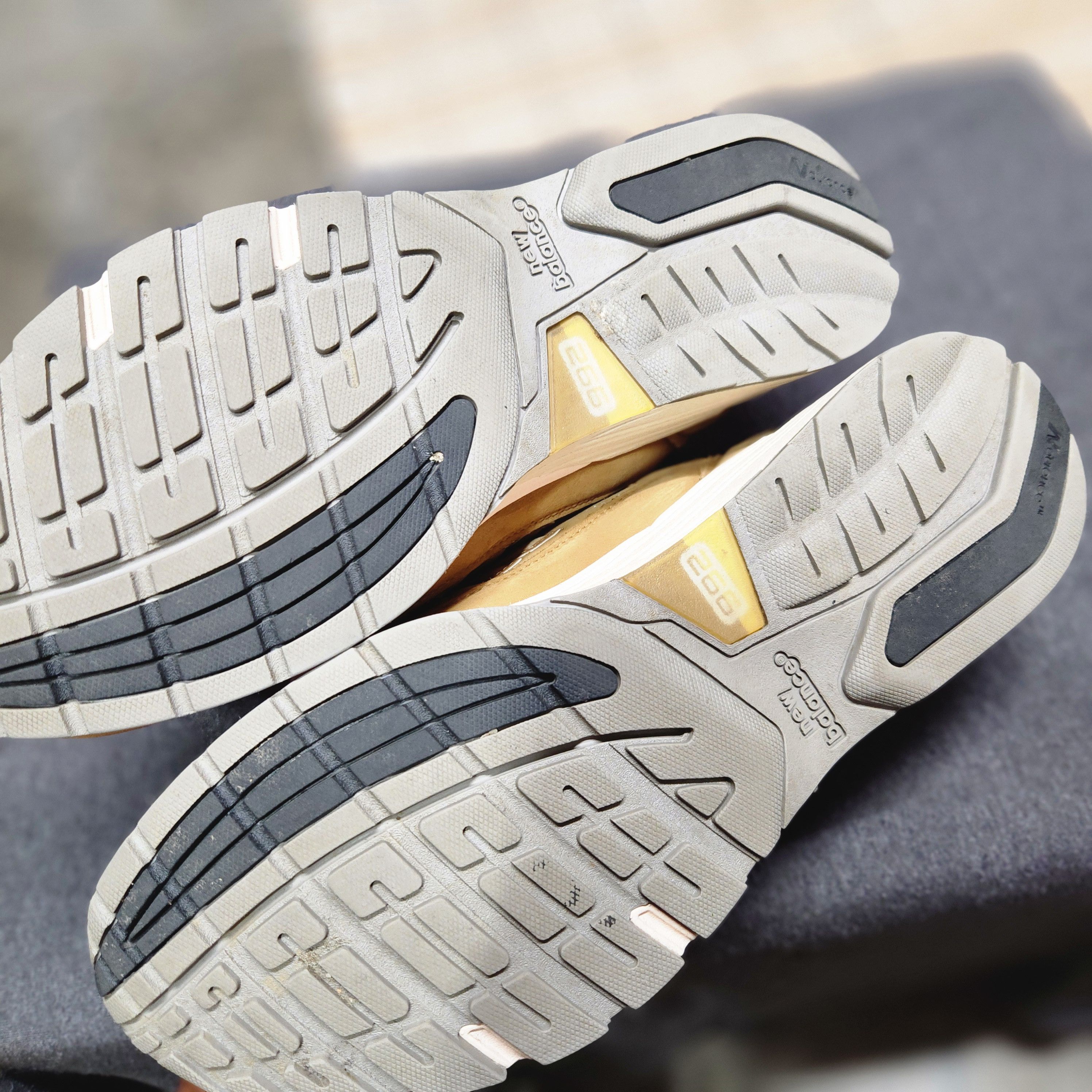 New Balance Wheat 992 Size US 11 / EU 44 - 6 Thumbnail