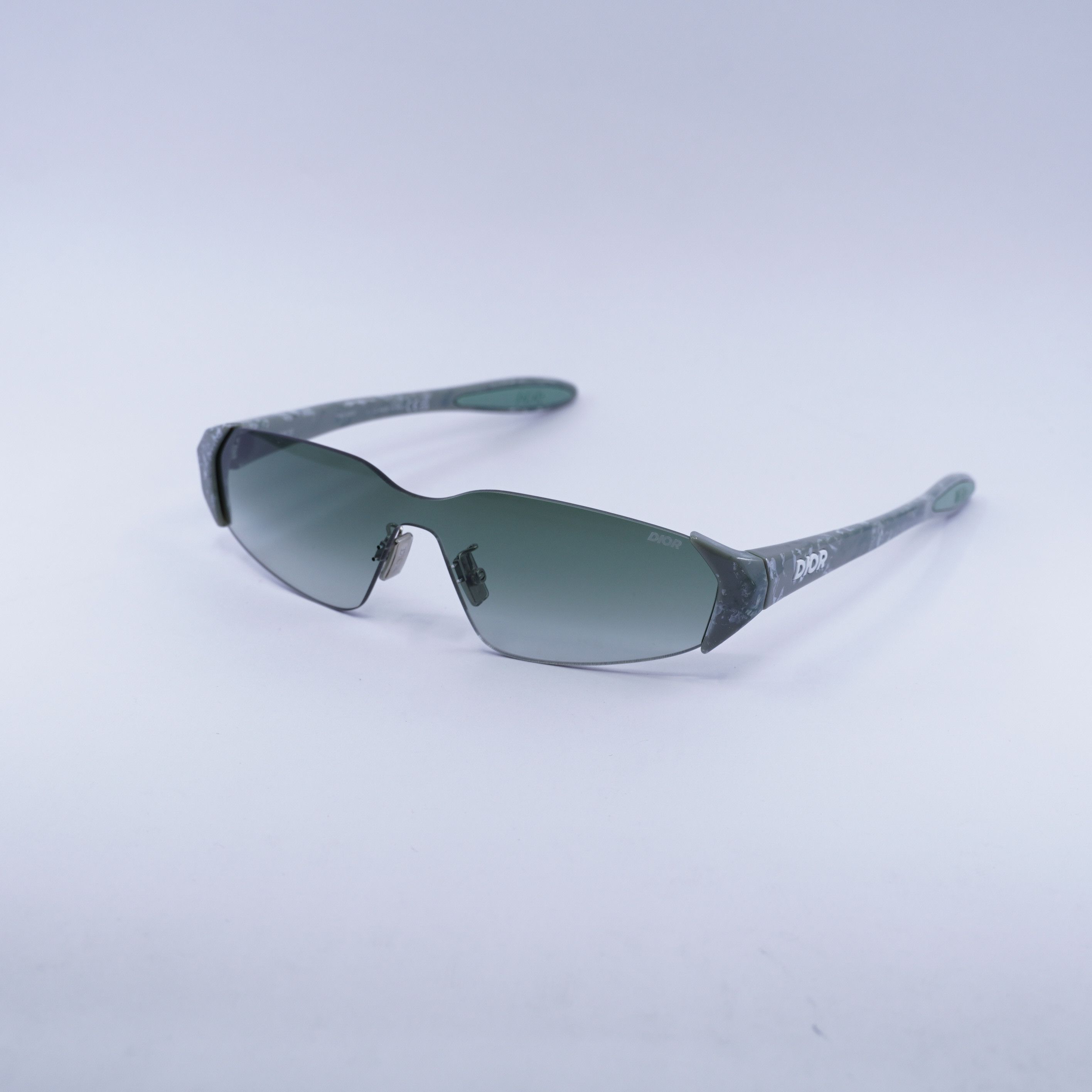 Dior Dior DIORBAY M1U 55C1 Sunglasses Green Geometric Frame Size ONE SIZE - 1 Thumbnail