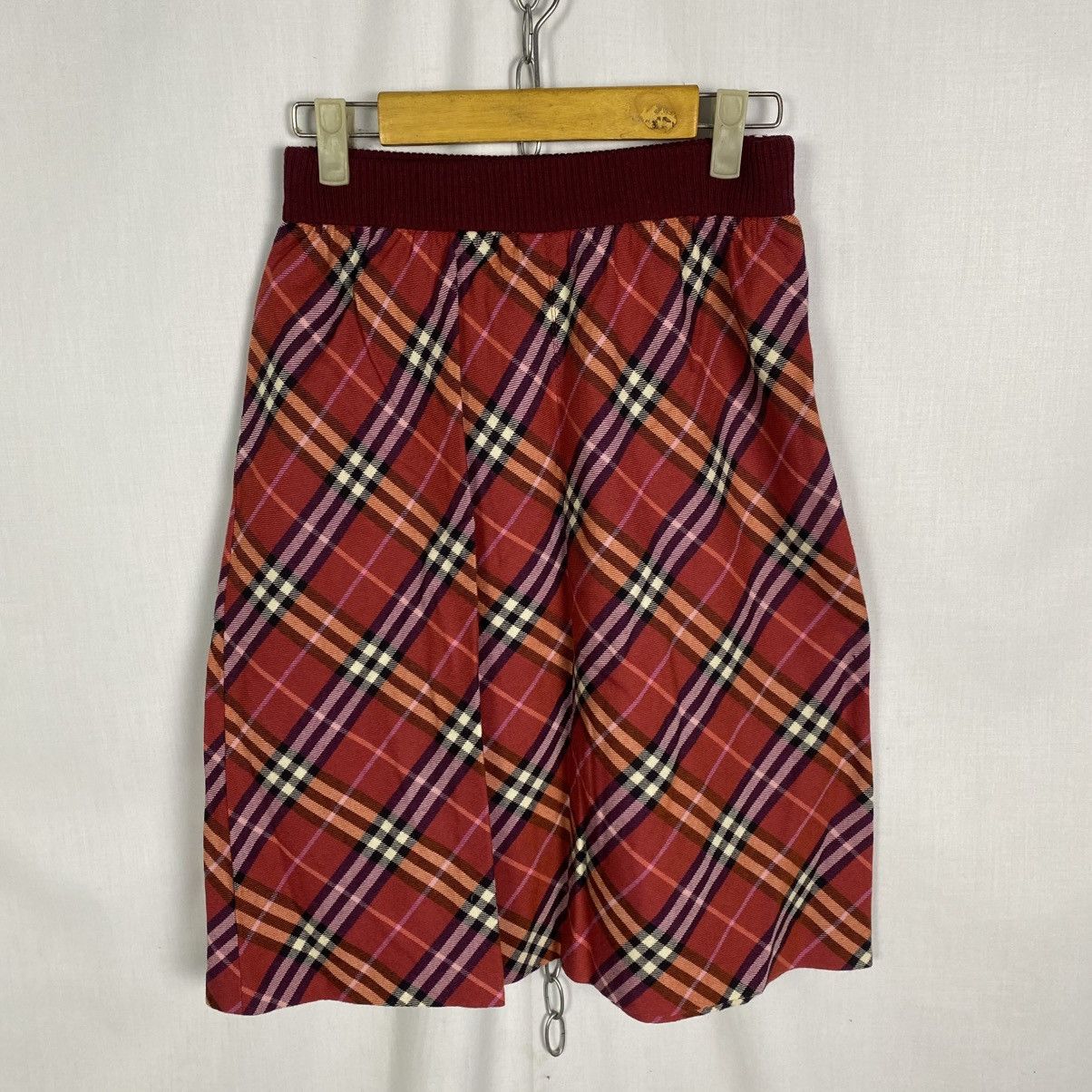 Burberry Burberry Novacheck Red Mini Midi Skirt Size 38" / US 16 / IT 52 - 1 Thumbnail
