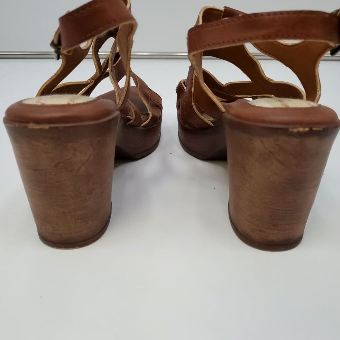 Born B.O.C. Marybeth Comfort Dress Shoe Tan Brown Sandal Women's 8M Strap Buckle Round Toe Block Heel Casual Clog Walking Modern Vintage NO Size M / US 6-8 / IT 42-44 - 7 Thumbnail