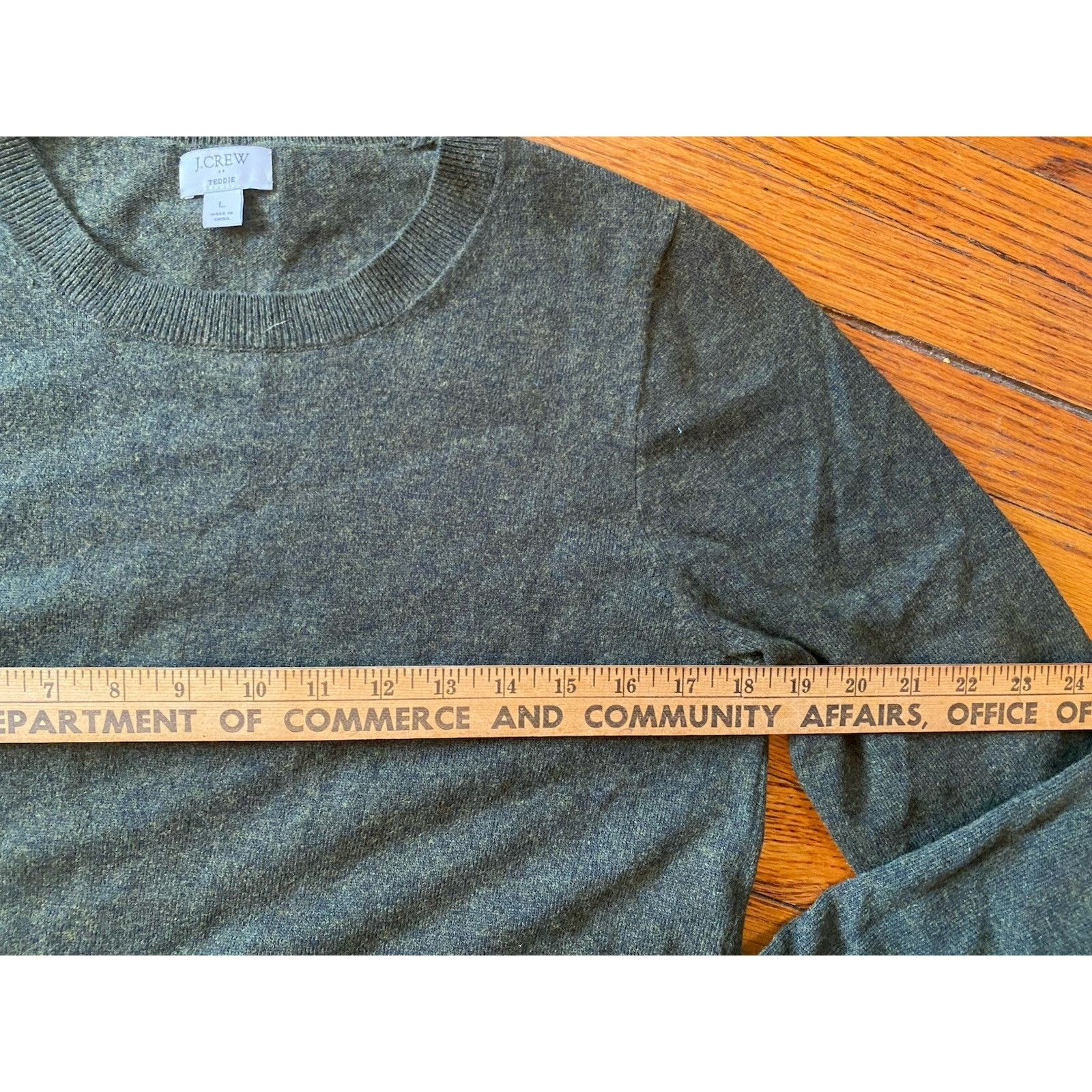 J.Crew J Crew Lambswool Sweater Men’s Large Olive Green Size US L / EU 52-54 / 3 - 6 Thumbnail