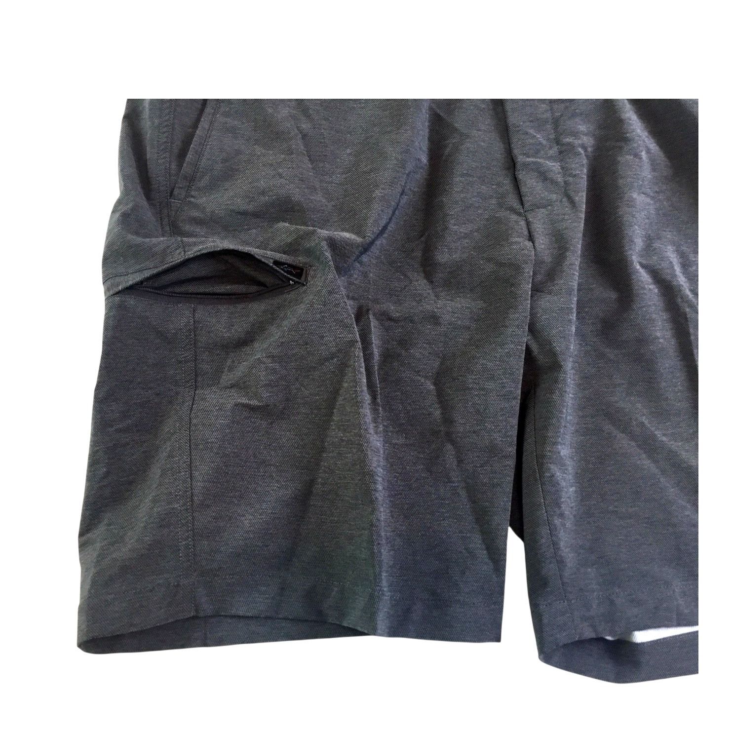 Greg Norman Greg Norman Shorts Cargo Performance Fabric Gray Size 38 NWT Size US 38 / EU 54 - 4 Thumbnail