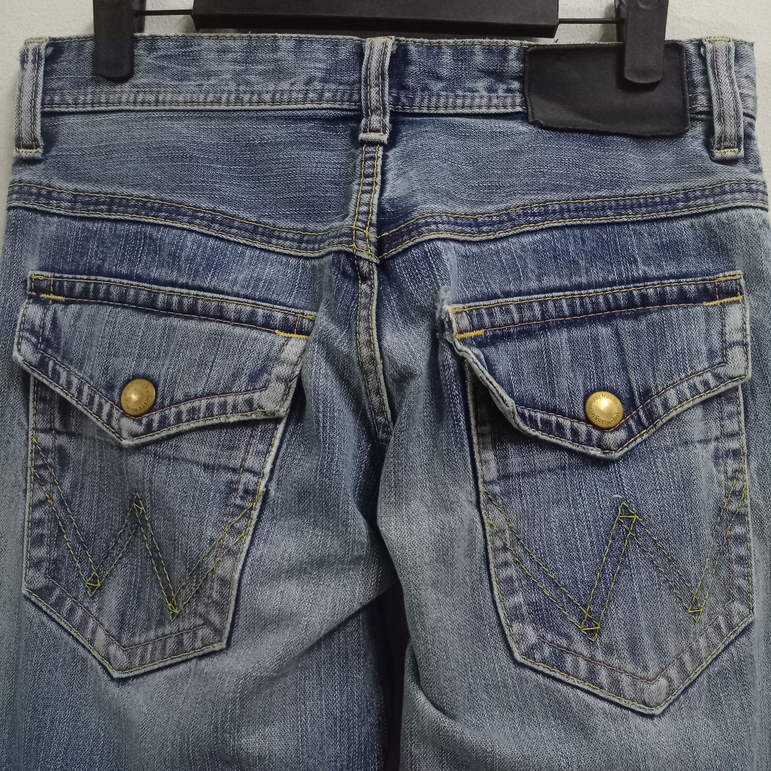 Wrangler Vintage Wrangler Blue Wash Distressed Flare Jeans 30x32 Size US 30 / EU 46 - 6 Thumbnail