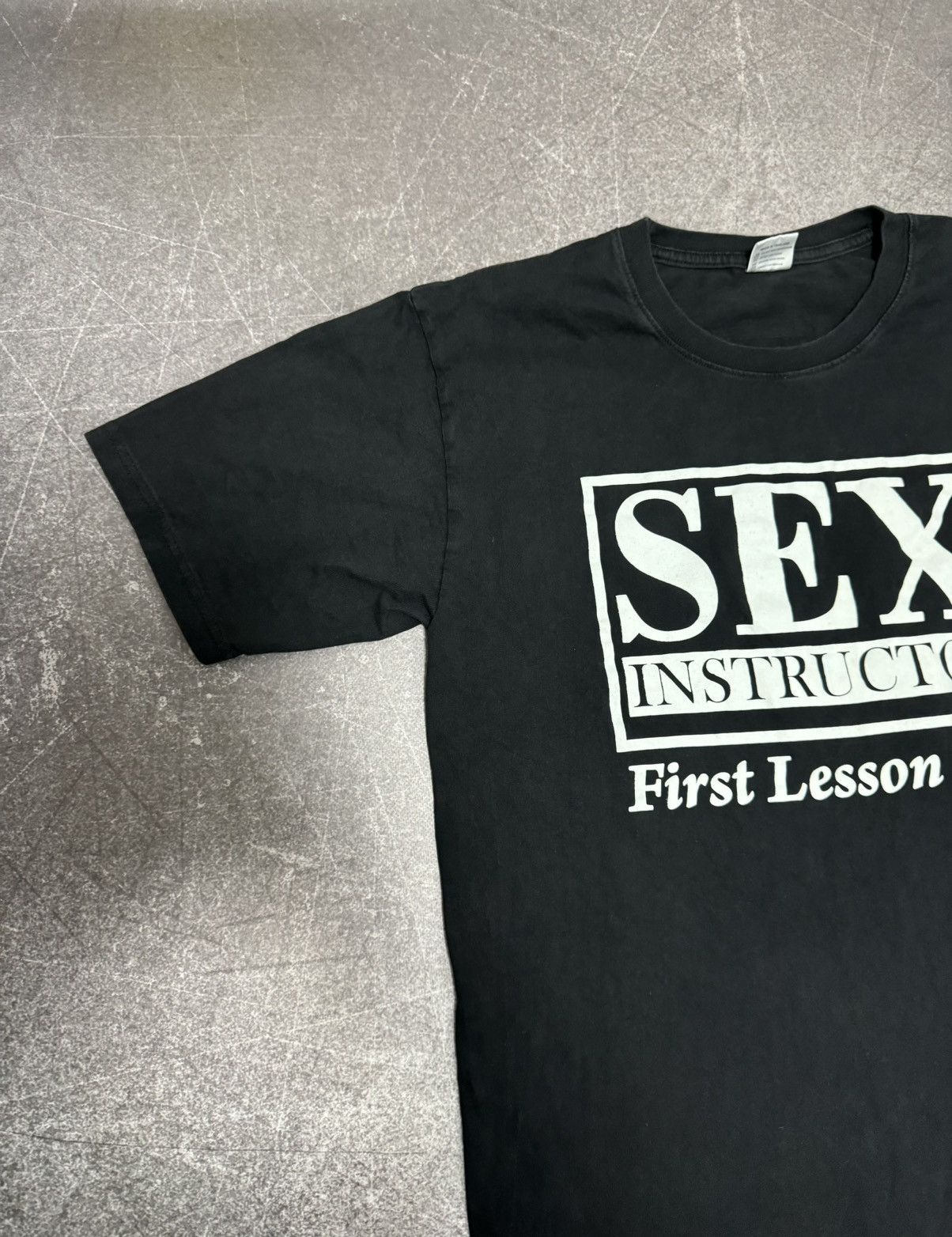 Vintage Vintage Sex Instructor T Shirt Humor Y2K Size US XL / EU 56 / 4 - 3 Thumbnail