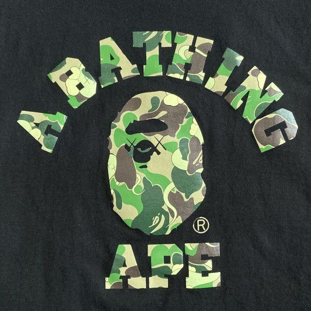 Bape × Kaws BAPE × KAWS × Original Fake College Logo T-shirt ABC CAMO Size US M / EU 48-50 / 2 - 3 Thumbnail