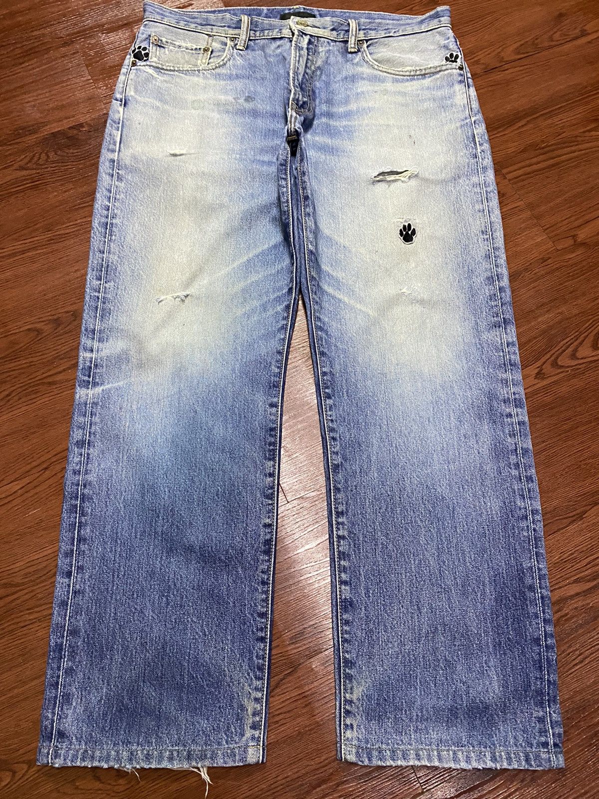 Japanese Brand Vintage Uniqlo Blue Wash Patched Distressed Loose Jeans Size US 36 / EU 52 - 1 Thumbnail