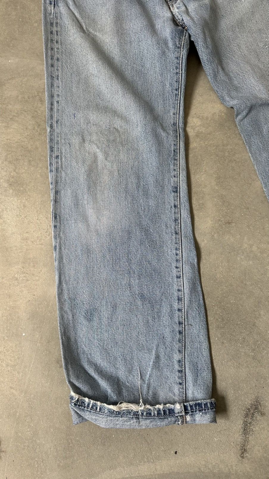 Spellbound VINTAGE SPELLBOUND DISTRESSED SELVEDGED DENIM PANT Size US 32 / EU 48 - 2 Thumbnail