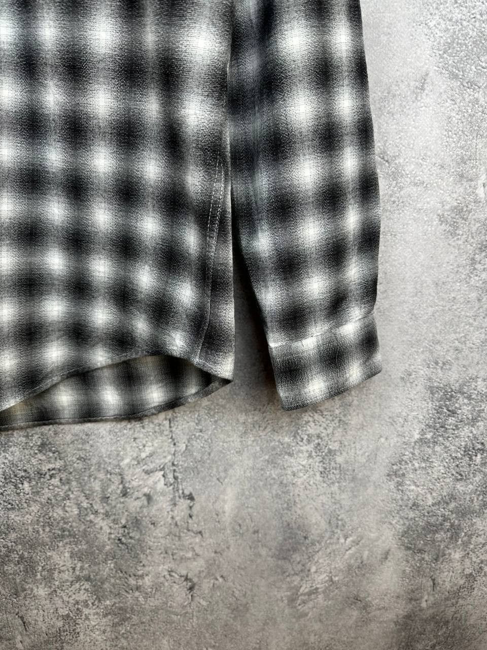 Reiss REISS Firenze Blurred Check Print Slim Fit Sport Shirt Size US S / EU 44-46 / 1 - 8 Thumbnail