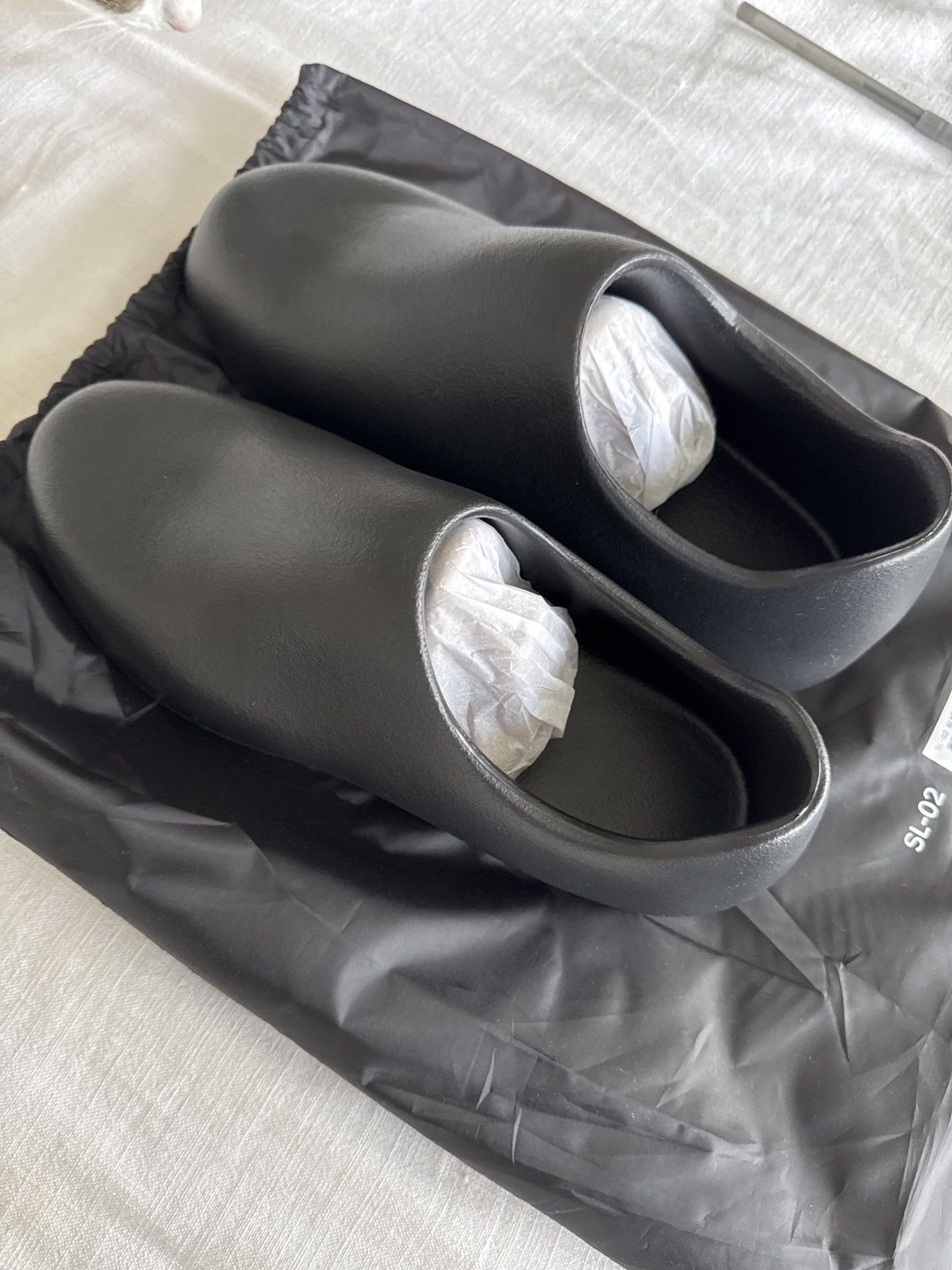 Other Yeezy SL-02 Size US 10 / EU 43 - 5 Thumbnail