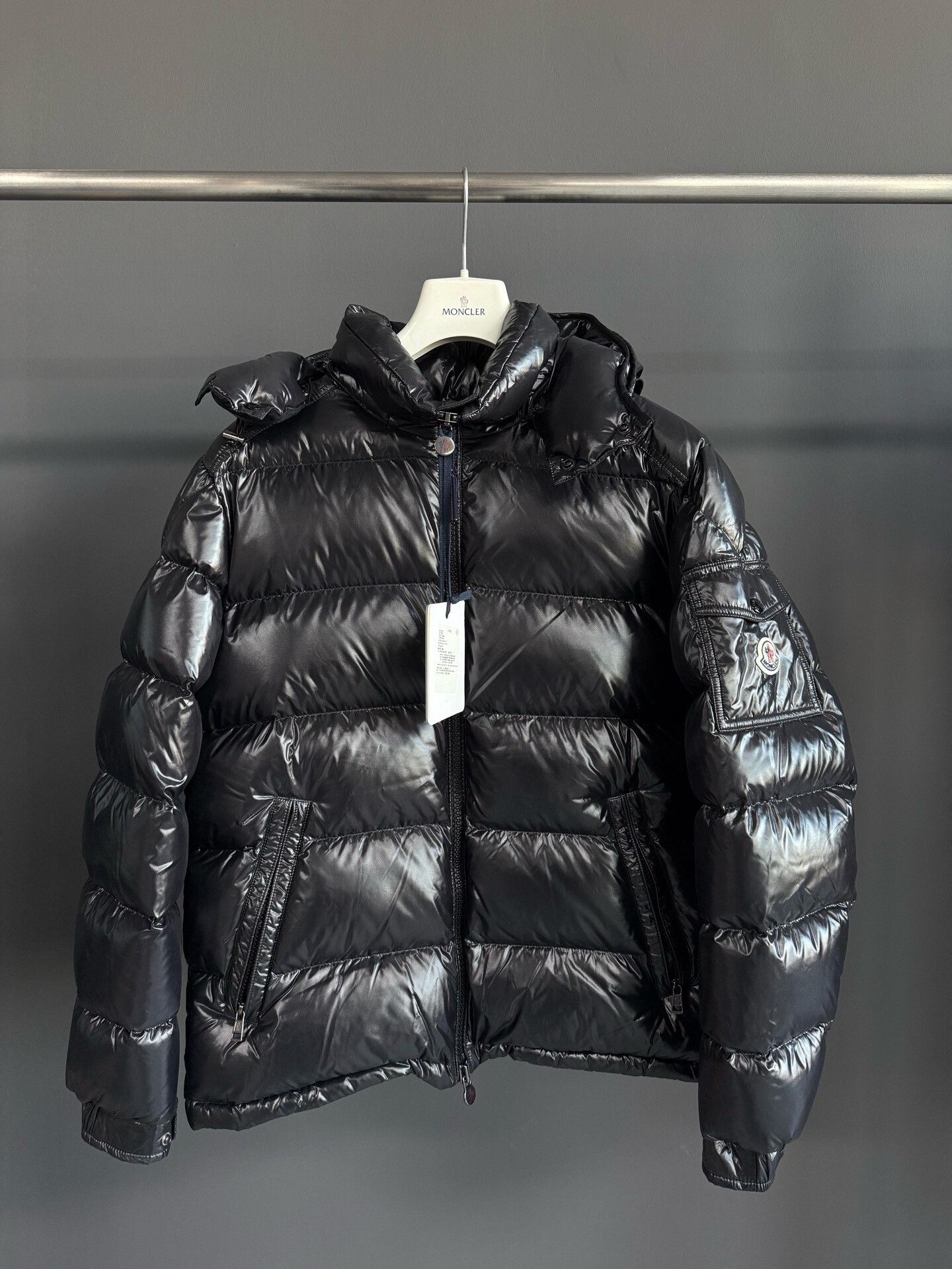 Moncler Moncler Down Black Heavy Coat 5 Men Size US XS / EU 42 / 0 - 1 Thumbnail