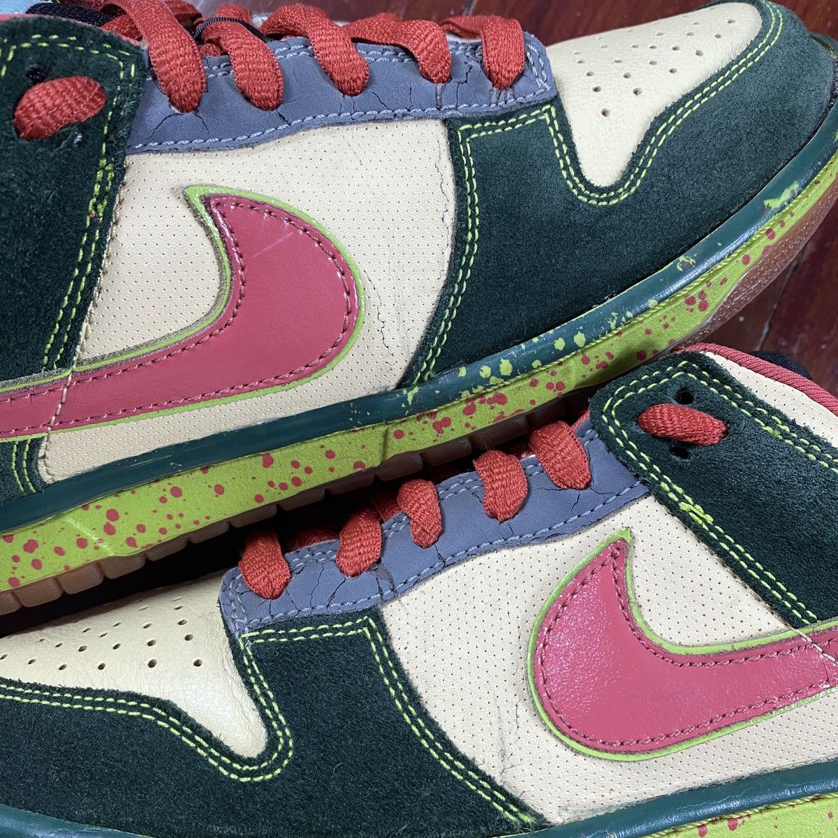 Nike SB Dunk Low Mosquito 2008 Size US 8.5 / EU 41-42 - 3 Thumbnail