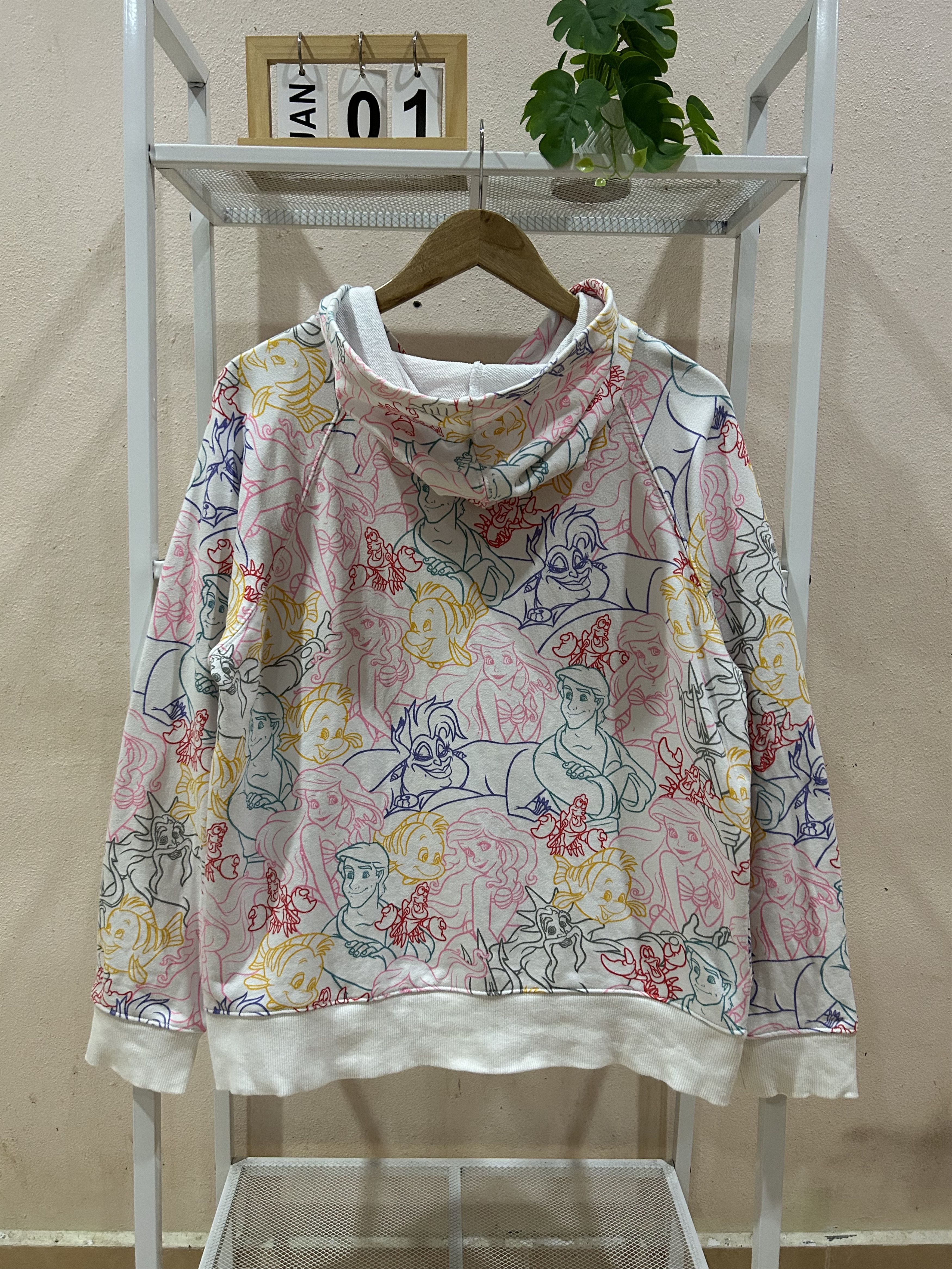 Disney RARE Vintage Tokyo Disneyland Resort The Little Mermaid AOP Size US L / EU 52-54 / 3 - 2 Thumbnail