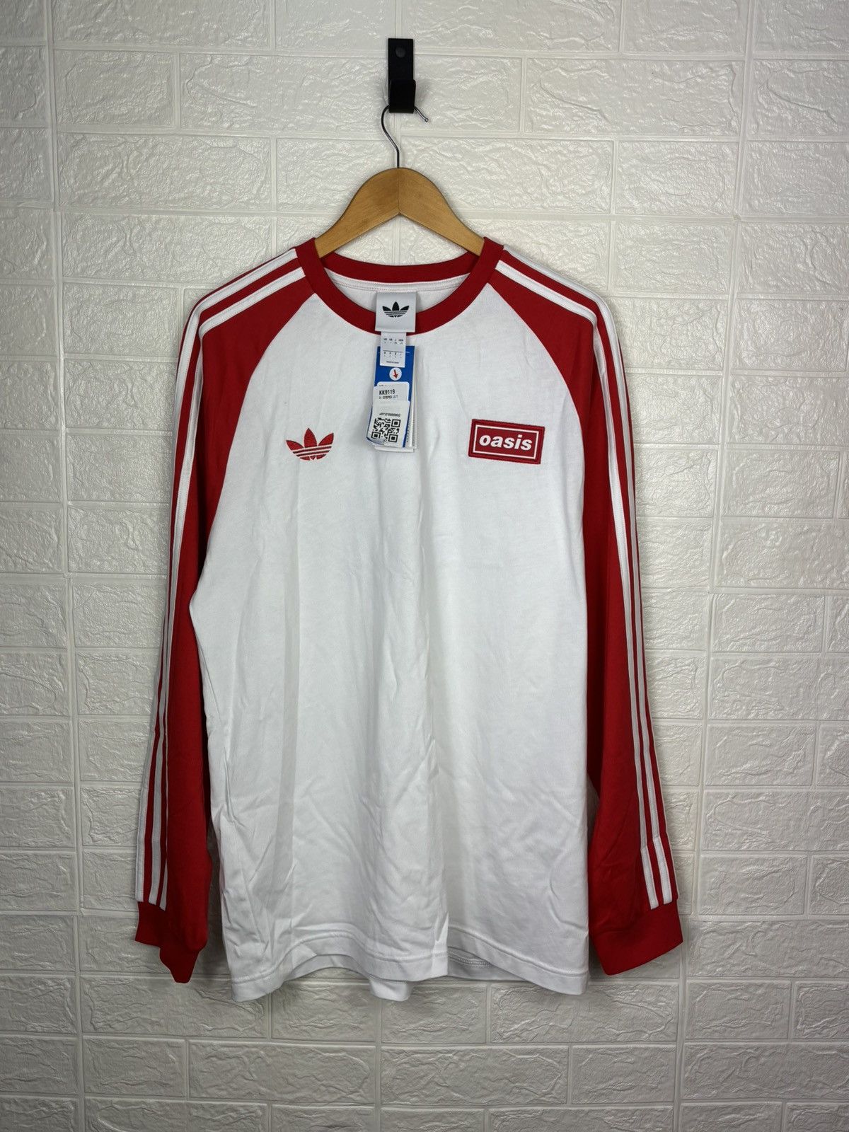 Adidas Adidas Oasis 25 Red & White Long-sleeved Adidas Shirt Size L Size US L / EU 52-54 / 3 - 4 Thumbnail