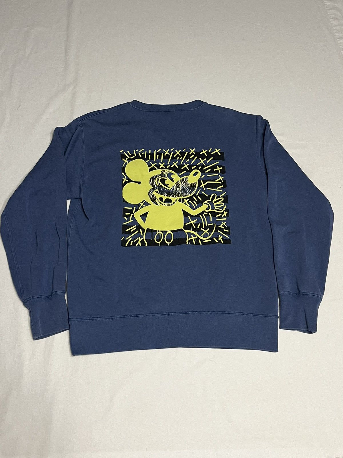 Keith Haring × Mickey Mouse × Uniqlo Disney X Keith Haring Uniqlo Mickey crewneck double sided Size US S / EU 44-46 / 1 - 1 Thumbnail