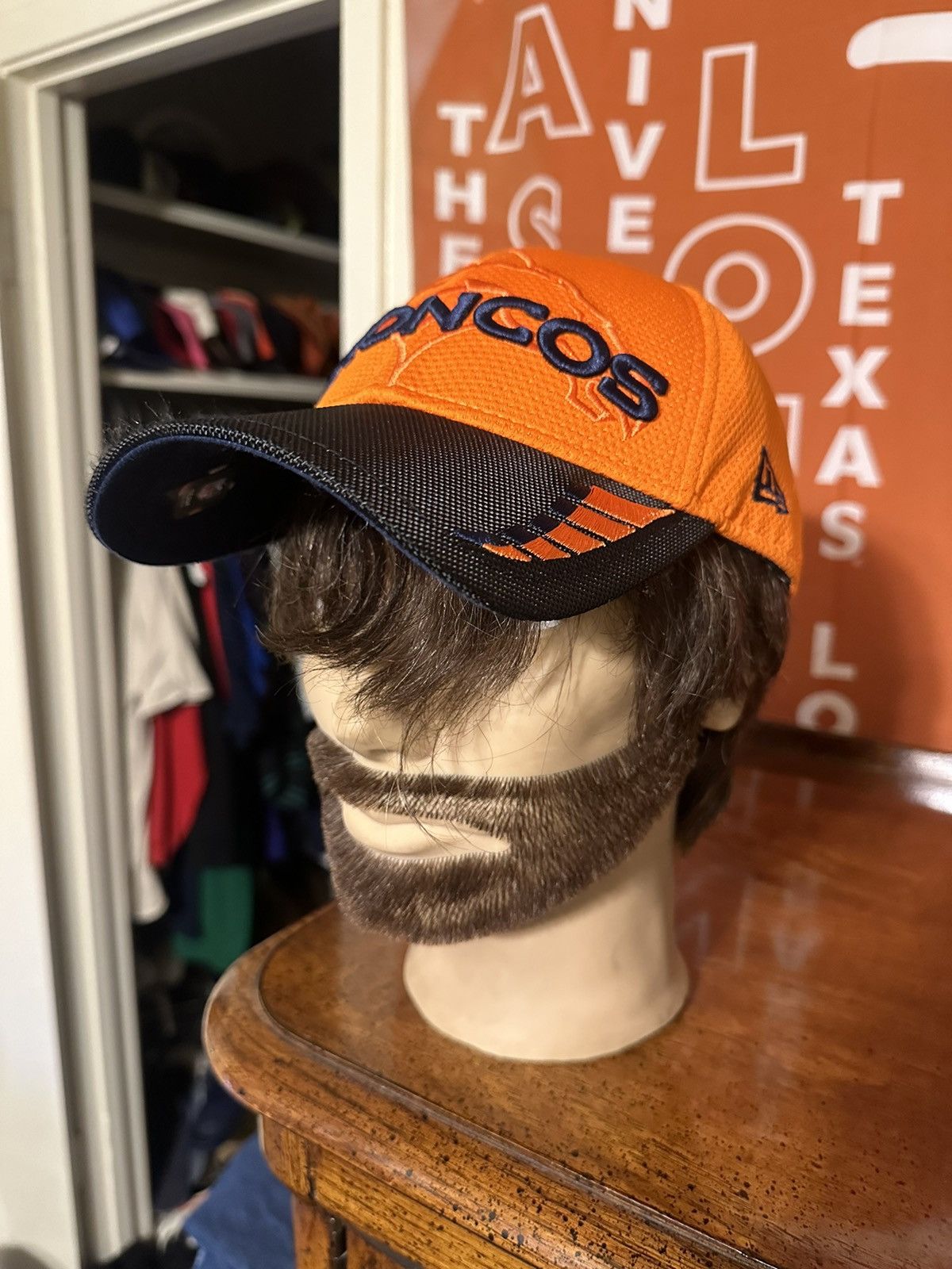 NFL × Vintage Vintage NFL Denver Broncos “triple orange” hat 00s Size ONE SIZE - 6 Thumbnail