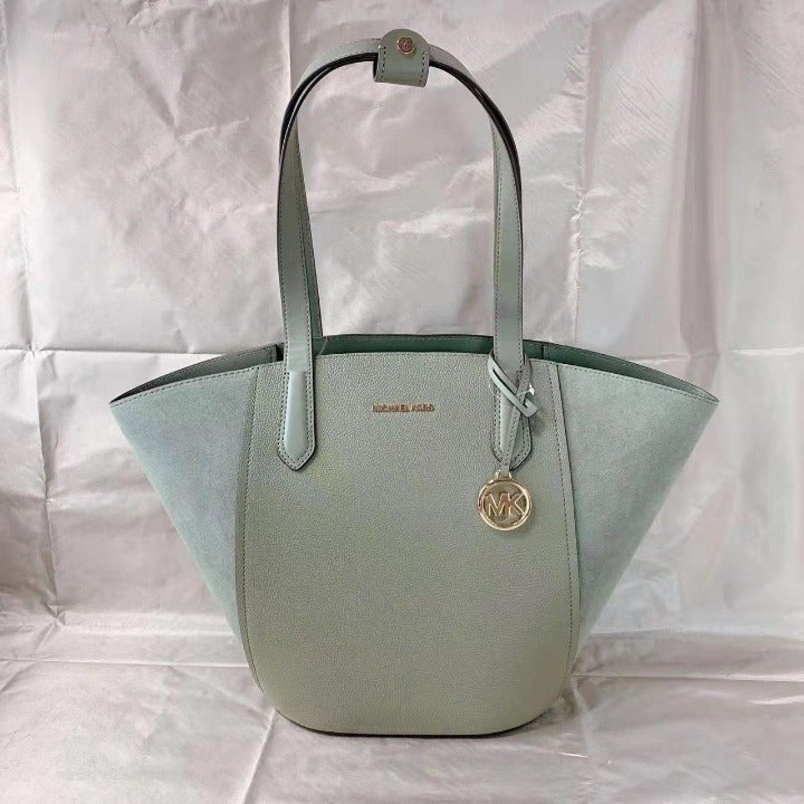 Michael Kors Michael Kors 35F1GPAT3S Portia Large Bucket Bag Army Green Size ONE SIZE - 2 Thumbnail