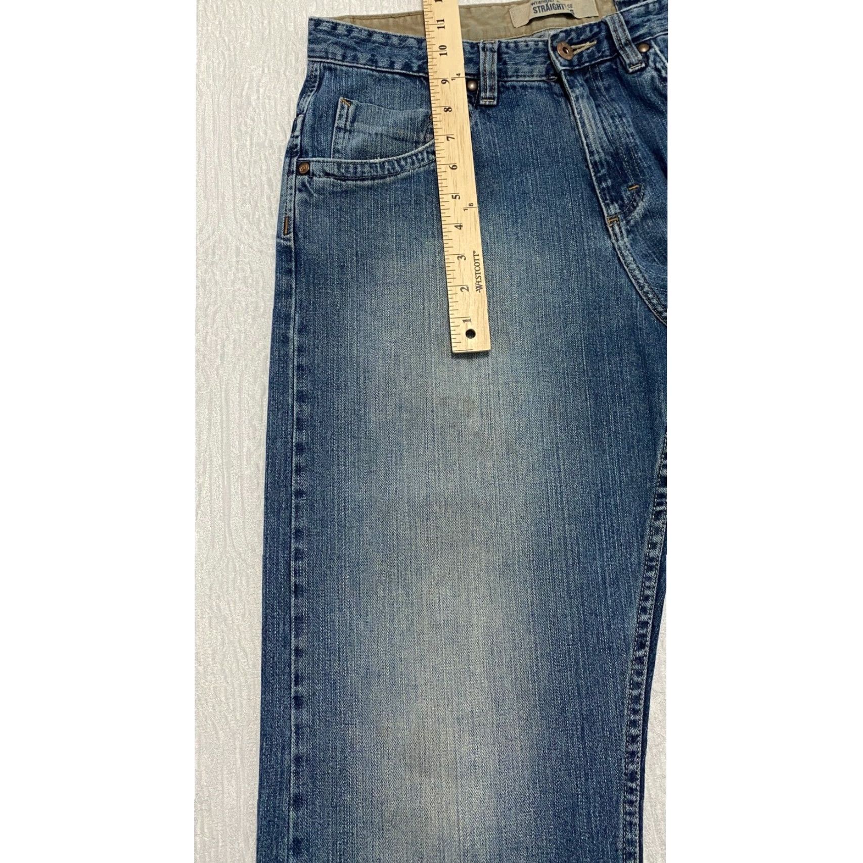 Wrangler Wrangler Jeans Co Straight Jeans Blue Denim Men 32 Inseam 30 Regular Rise Mid 10-12 Shirt? Size US 32 / EU 48 - 2 Thumbnail