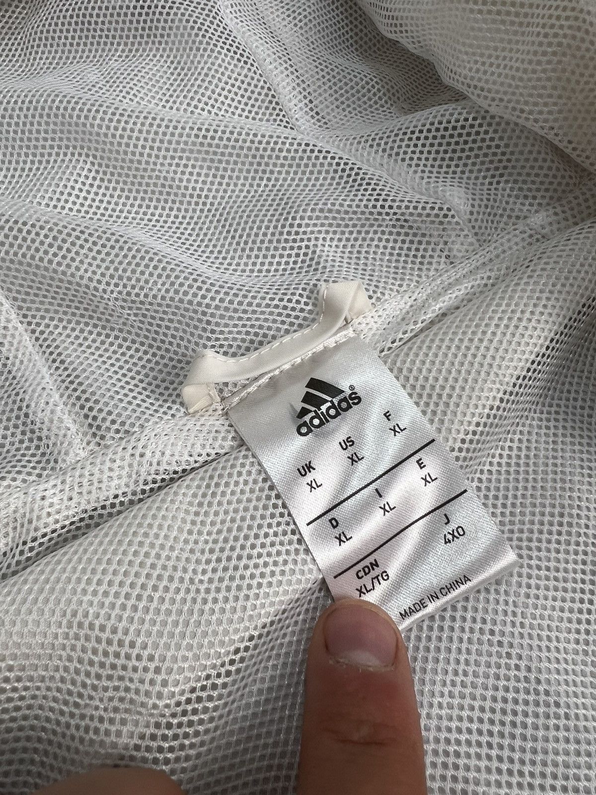 Adidas Adidas Real Madrid 2016/2017 Light Jacket (White) Size US XL / EU 56 / 4 - 6 Thumbnail
