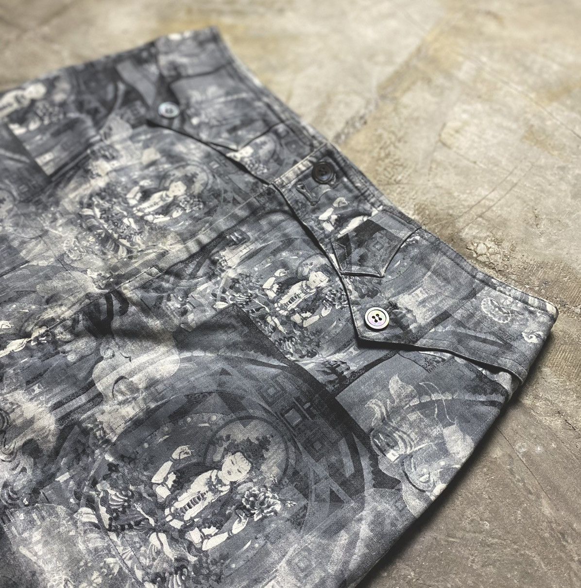 Vivienne Tam Vivienne Tam - 1990s Buddha Skirt Size 30" / US 8 / IT 44 - 5 Thumbnail
