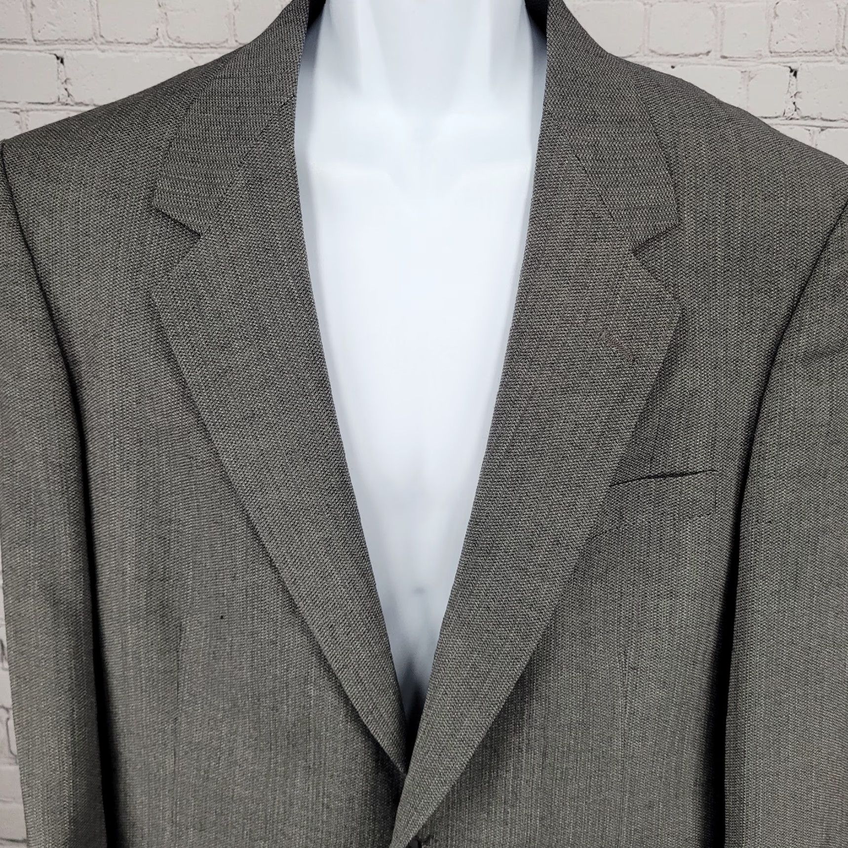 Pierre Cardin VINTAGE Pierre Cardin Grey 2 Button Ventless Notch Blazer Sport Coat Suit Jacket USA 42L Size 42R - 7 Thumbnail