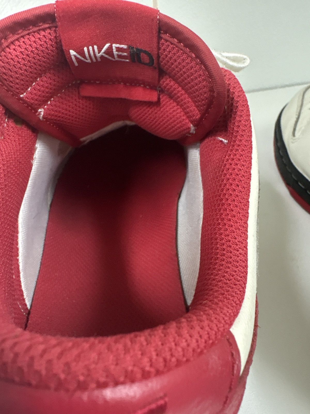 Nike WORLD AIDS DAY DUNKS Size US 11 / EU 44 - 12 Thumbnail