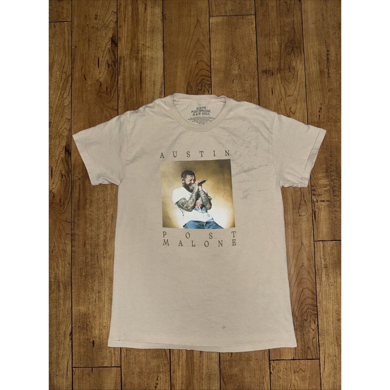 Band Tees × Rap Tees 2023 Austin Post Malone T-Shirt Tan Medium 17x25 Size US M / EU 48-50 / 2 - 1 Thumbnail