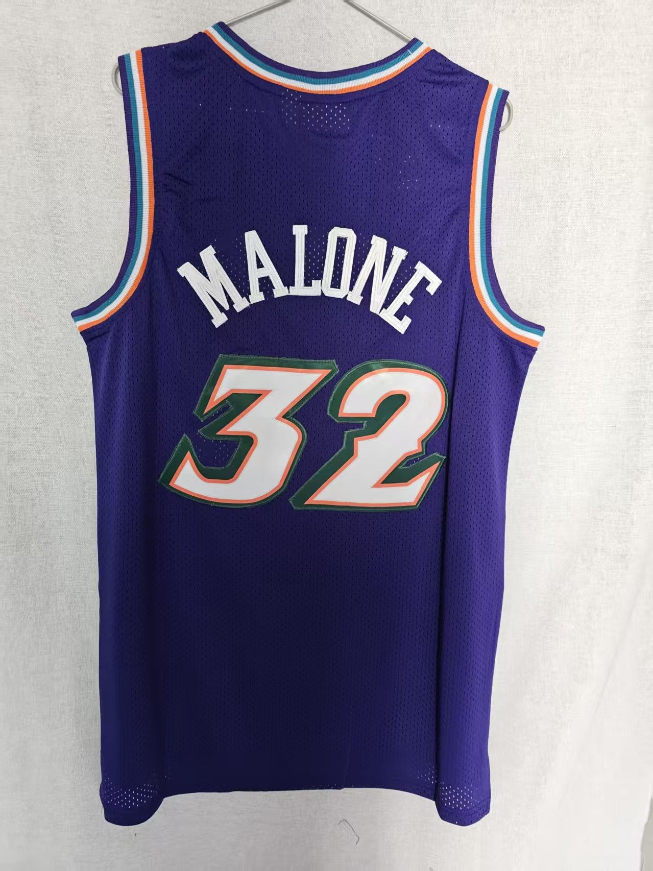 NBA Jazz #32 Karl Malone Jersey XXL Size US XXL / EU 58 / 5 - 1 Thumbnail