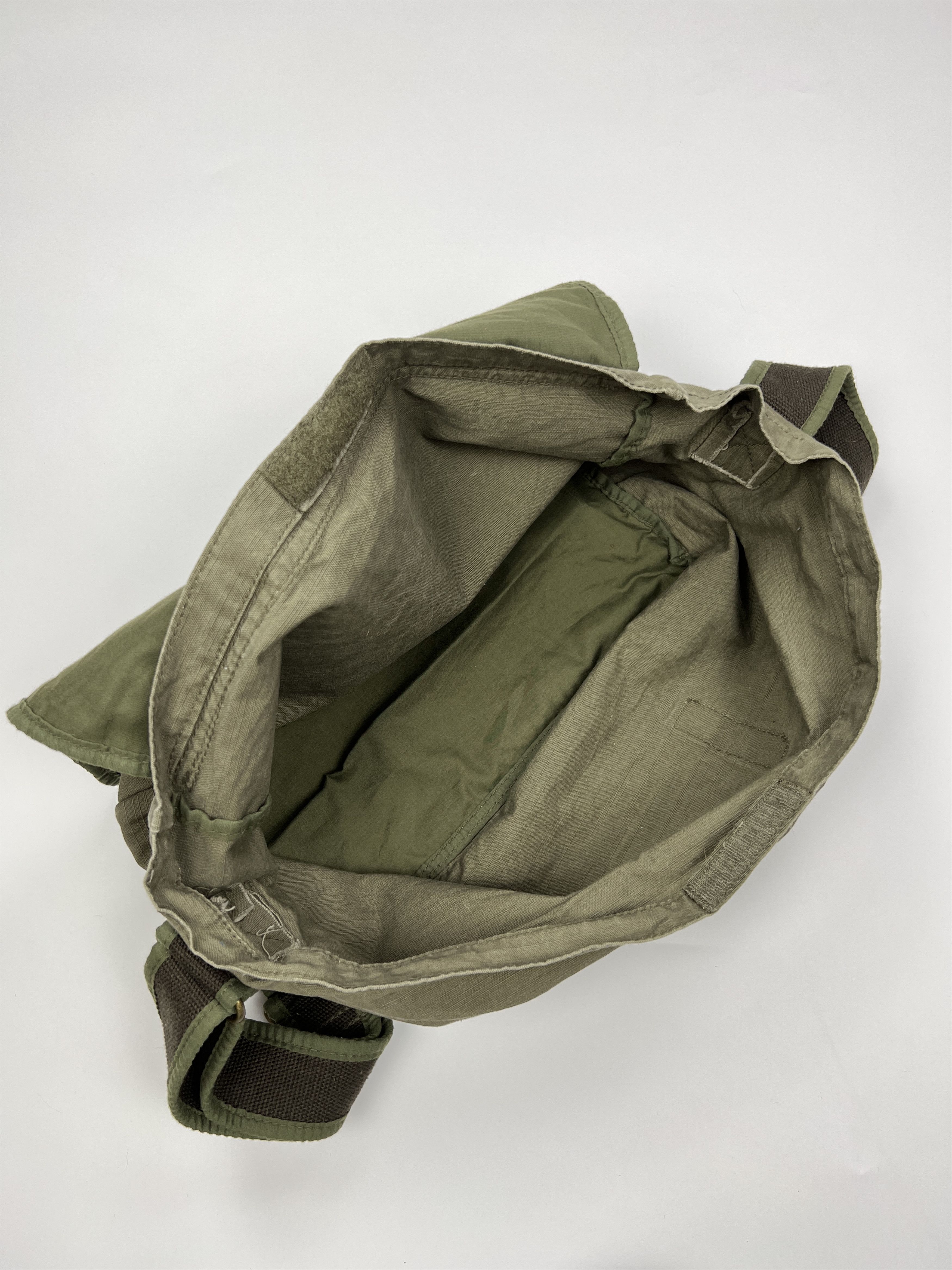 Tommy Hilfiger Y2K Tommy Hilfiger Denim Cotton Military Messenger Bag Size ONE SIZE - 12 Thumbnail