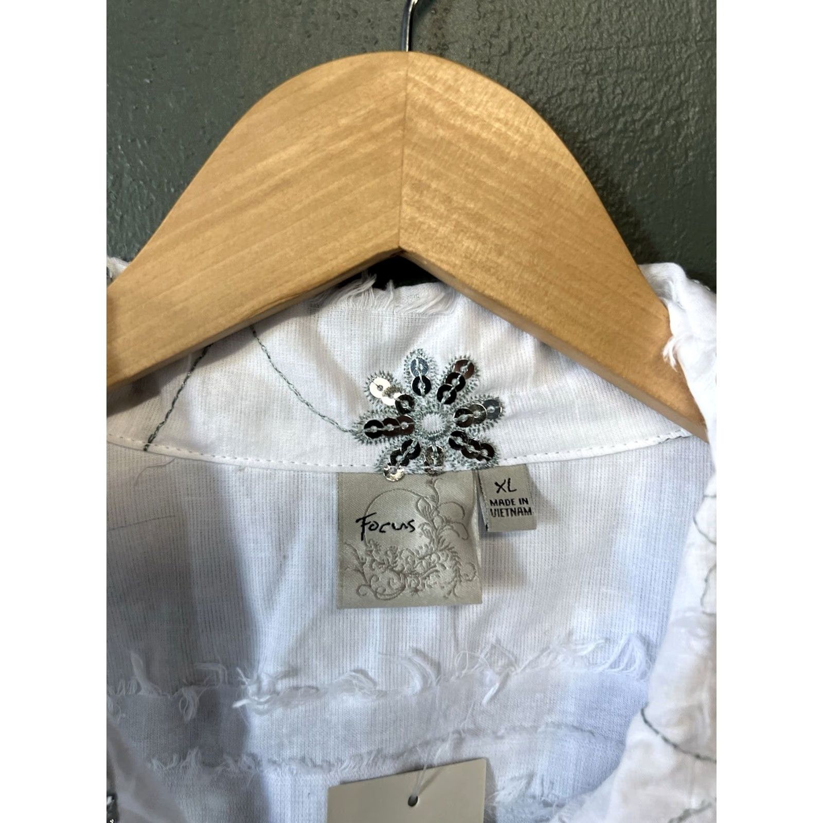 Vintage Focus Shirt XL White Long Sleeve Button-Up Floral Pattern NWT Womens Size XL / US 12-14 / IT 48-50 - 3 Thumbnail