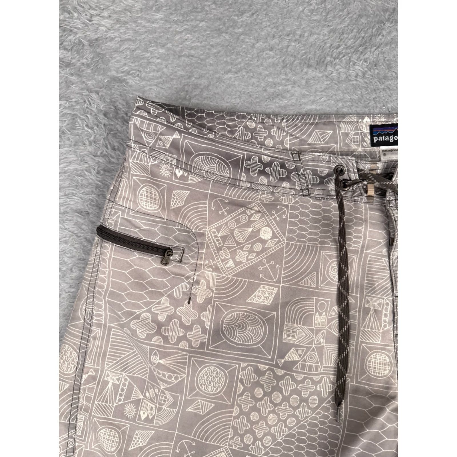 Patagonia Patagonia Board Shorts Mens 40 Gray Wavefarer 11" Nylon Beach Trunks Pockets Drawstring Size US 40 / EU 56 - 4 Thumbnail