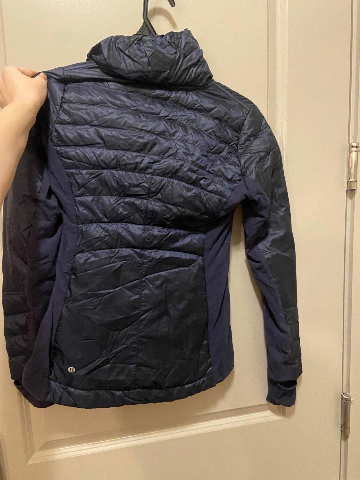Lululemon Lululemon Puffer Jacket Size S / US 4 / IT 40 - 3 Thumbnail