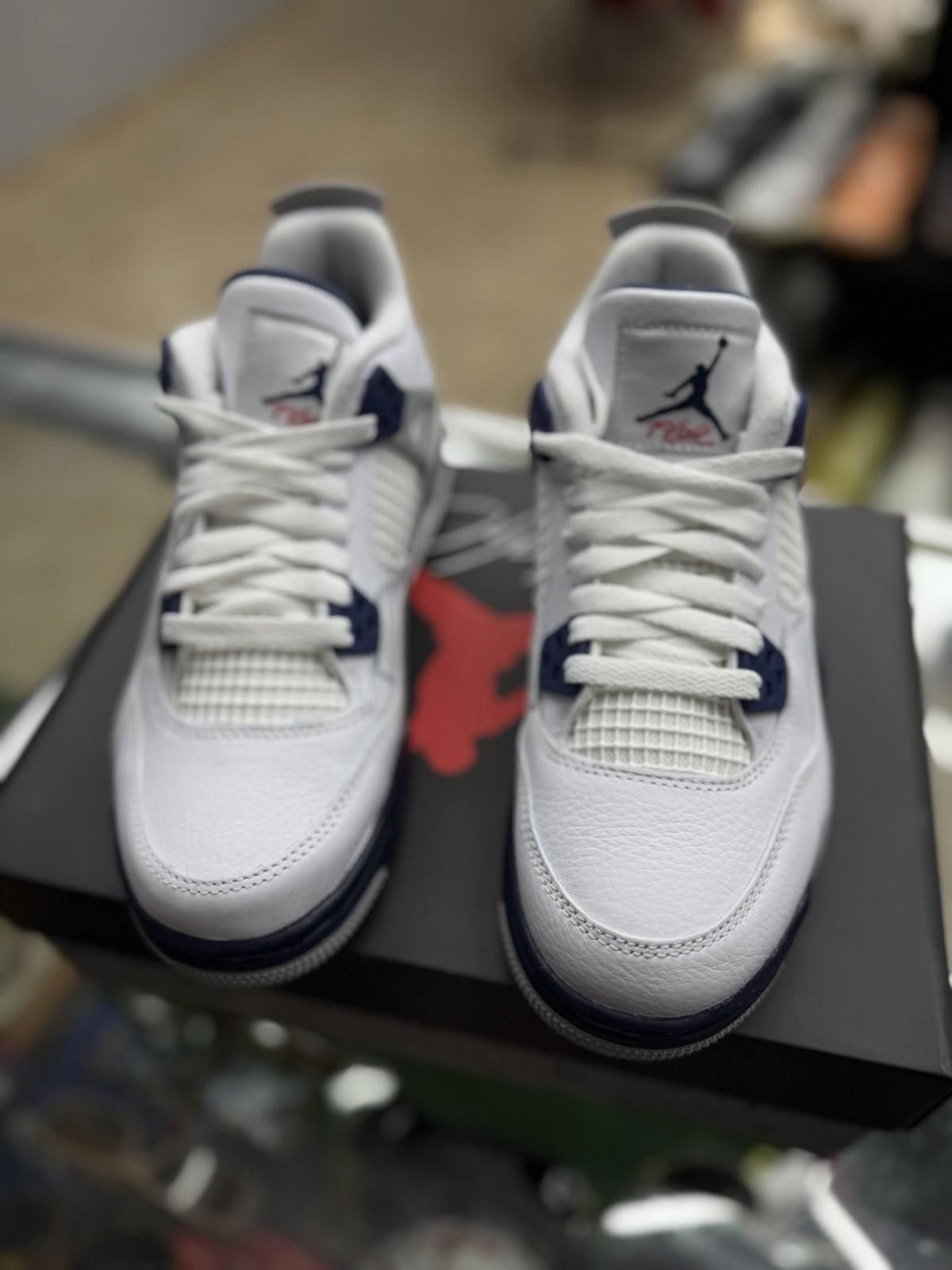 Jordan Brand Jordan 4 Retro Midnight Navy (GS) 408452-140 Size 5.5Y Size US 5.5 / EU 38 - 5 Thumbnail
