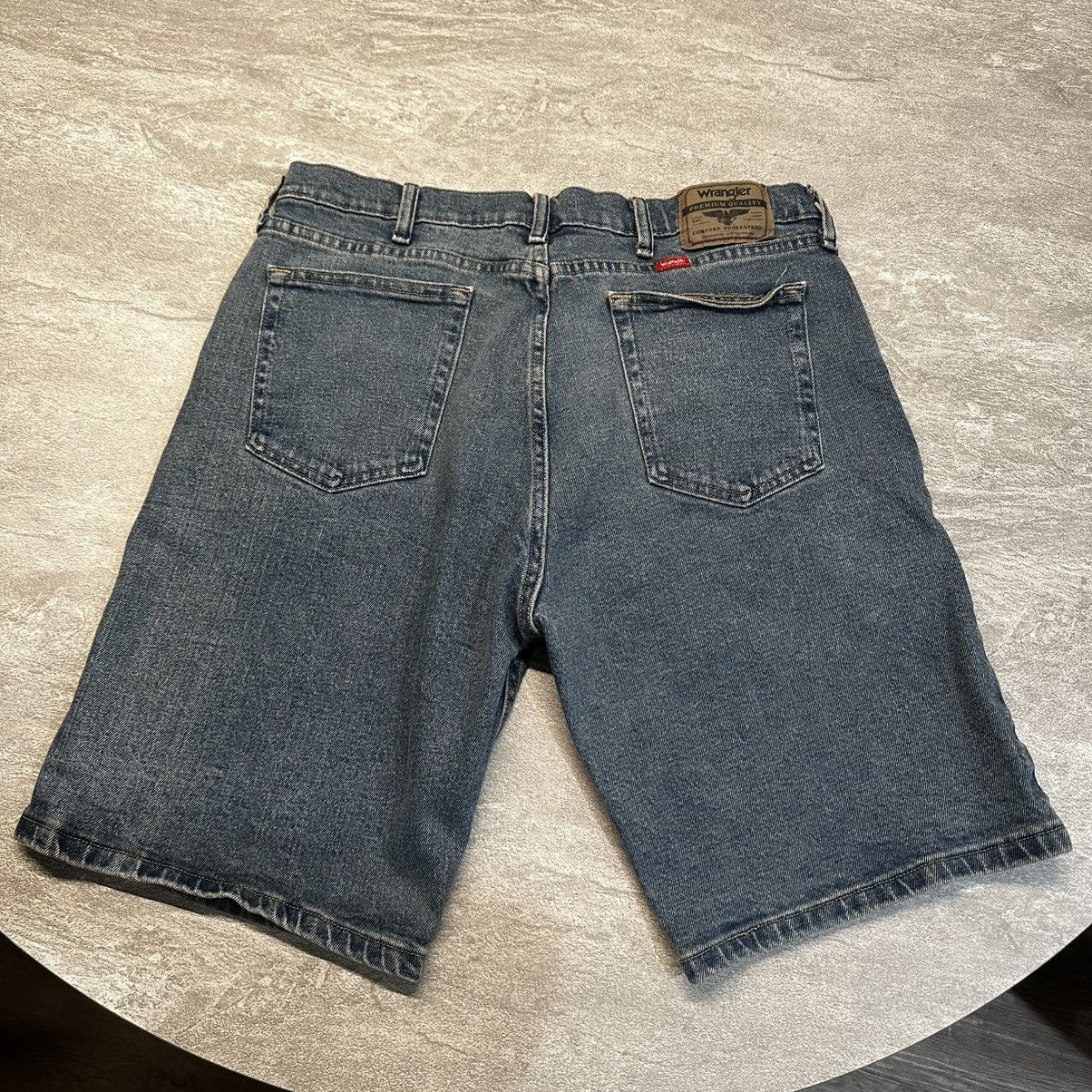 Vintage × Wrangler Vintage Wrangler Jorts Denim Shorts Mid Blue Baggy Relaxed Size US 34 / EU 50 - 4 Thumbnail