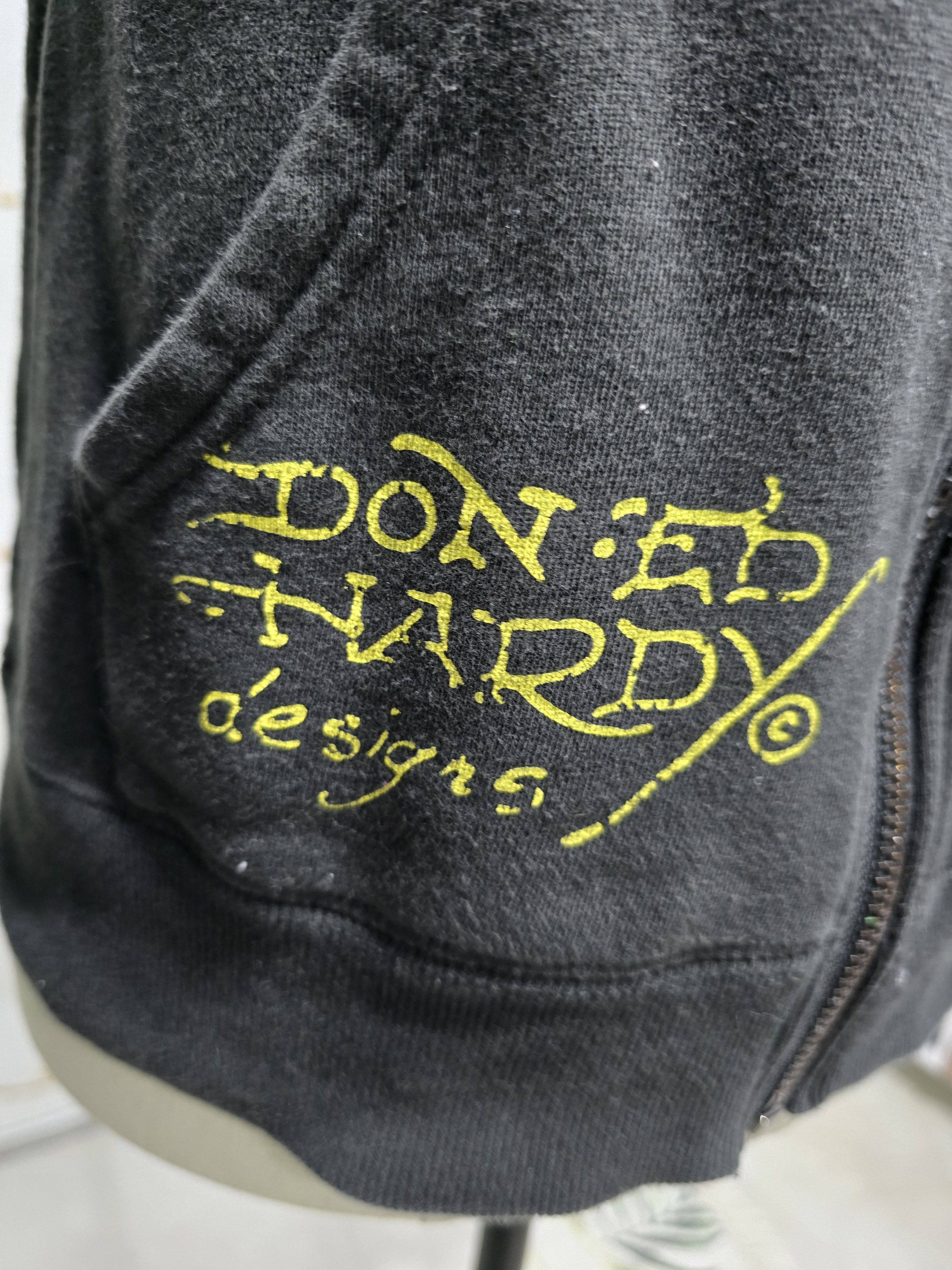Ed Hardy ED HARDY x urban outfitters Hoodie size xs(runs s also m) Size XS / US 0-2 / IT 36-38 - 5 Thumbnail