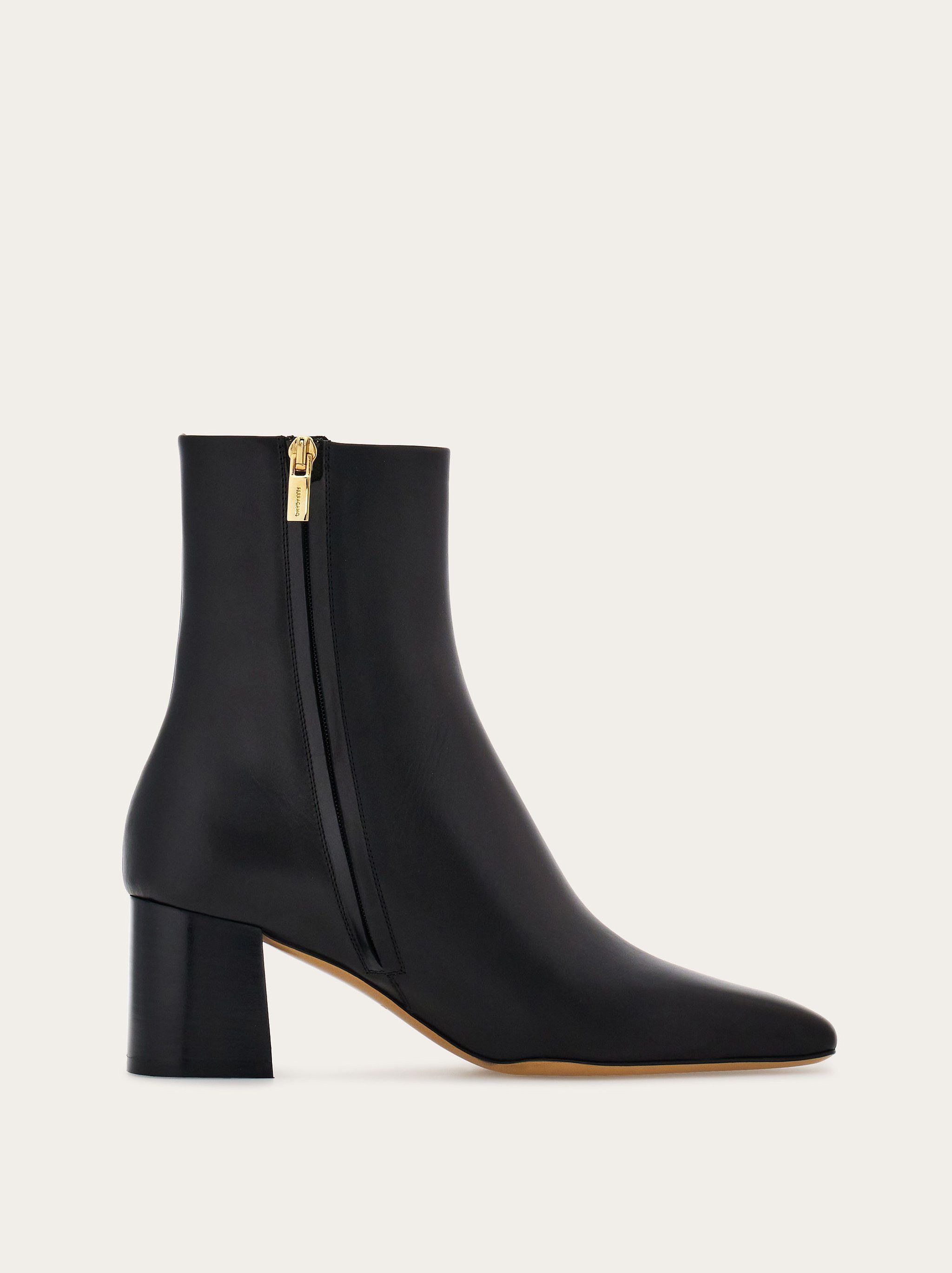 Salvatore Ferragamo o1s1rm0924 Ankle Boots in Black Size US 9.5 / IT 39.5 - 6 Thumbnail