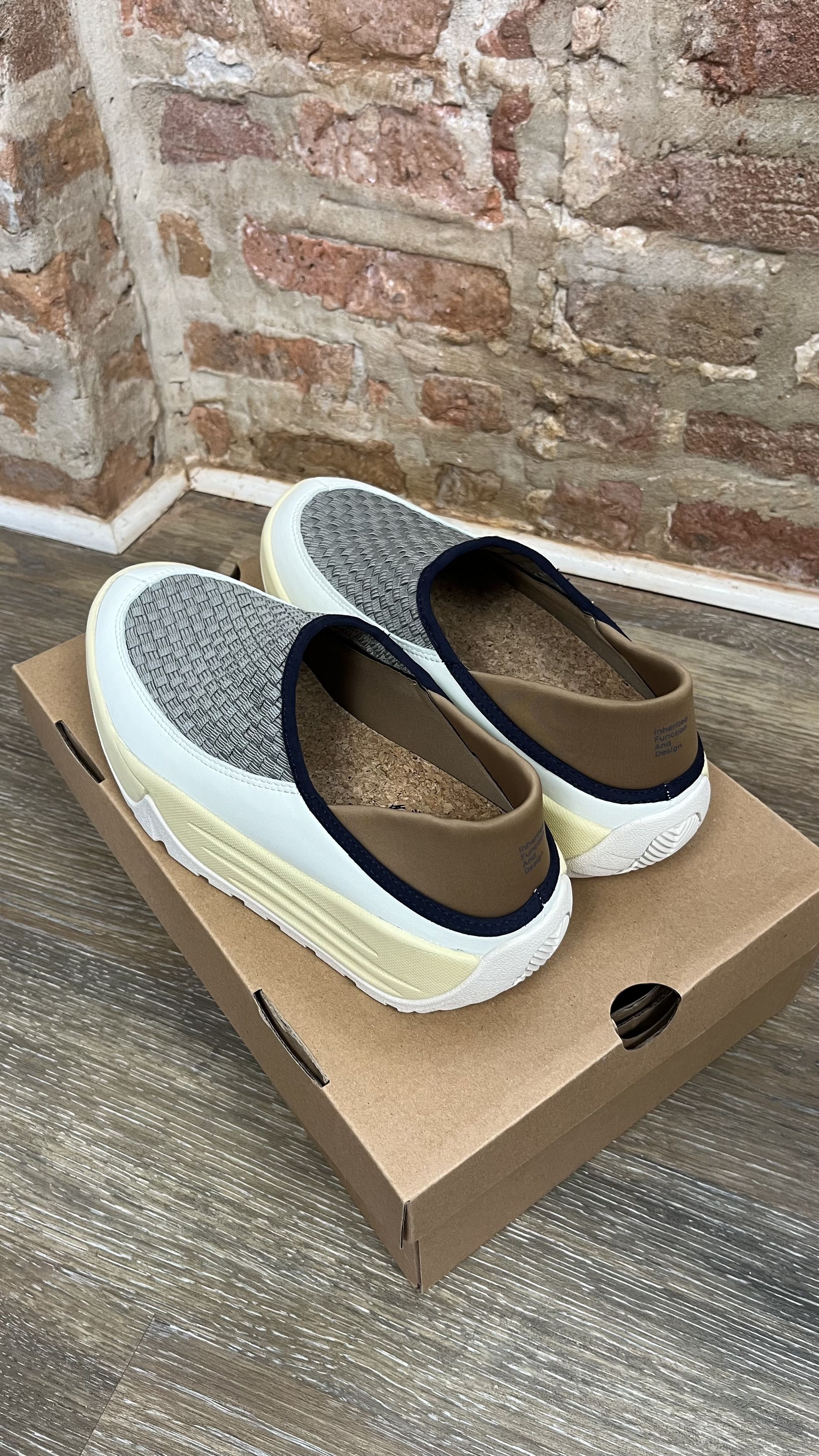 Japanese Brand Playground Garden Woven Size US 10 / EU 43 - 13 Thumbnail