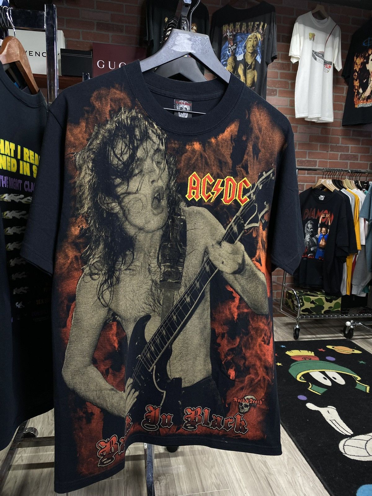 Vintage Vintage AC/DC Band T-Shirt Vtg Tour Tee Size Medium Size US M / EU 48-50 / 2 - 1 Thumbnail