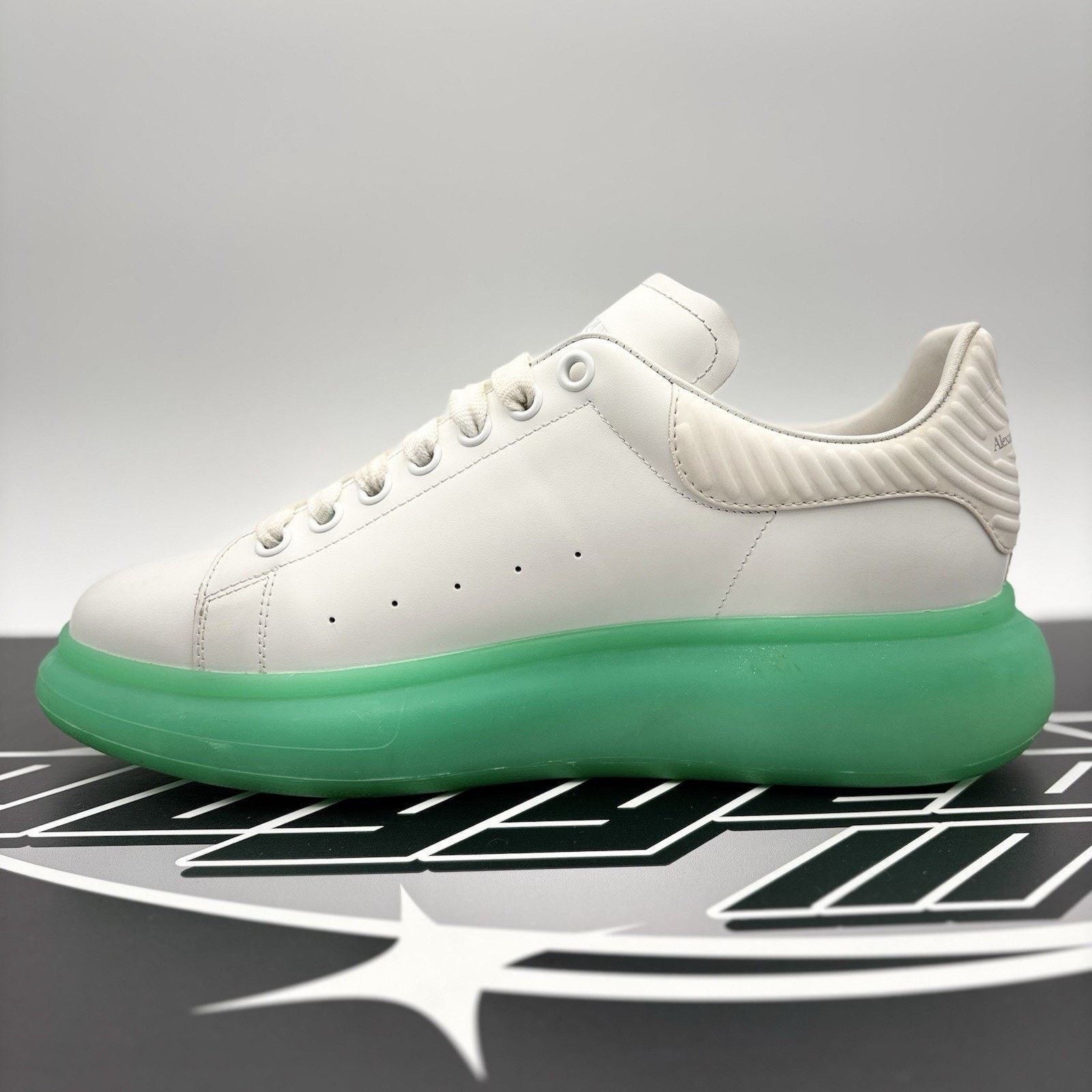 Alexander McQueen Alexander McQueen Oversized ' White Green ' | GREAT COND! Size US 11 / EU 44 - 4 Thumbnail