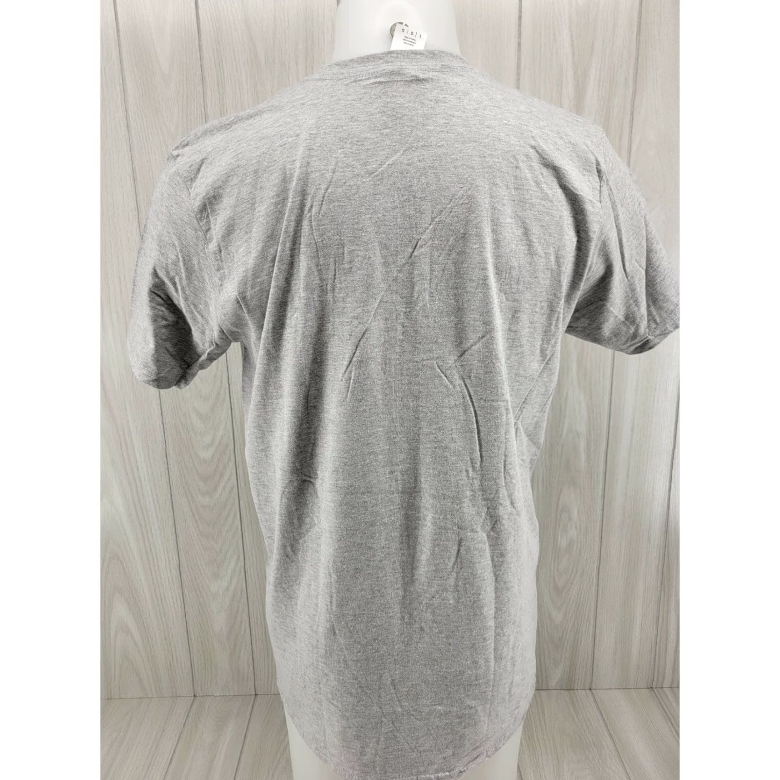 Gildan WWE 8-Bit Legends T-Shirt Large Gray Men Short Sleeve Crew Neck Cotton Shirt Gildan Vintage No Size US L / EU 52-54 / 3 - 6 Thumbnail