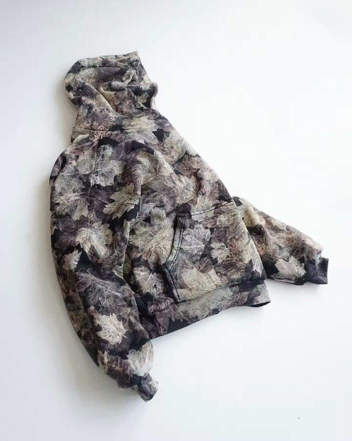 Japanese Brand Y2K Leaf Pattern Camouflage Hoodie Size US L / EU 52-54 / 3 - 3 Thumbnail