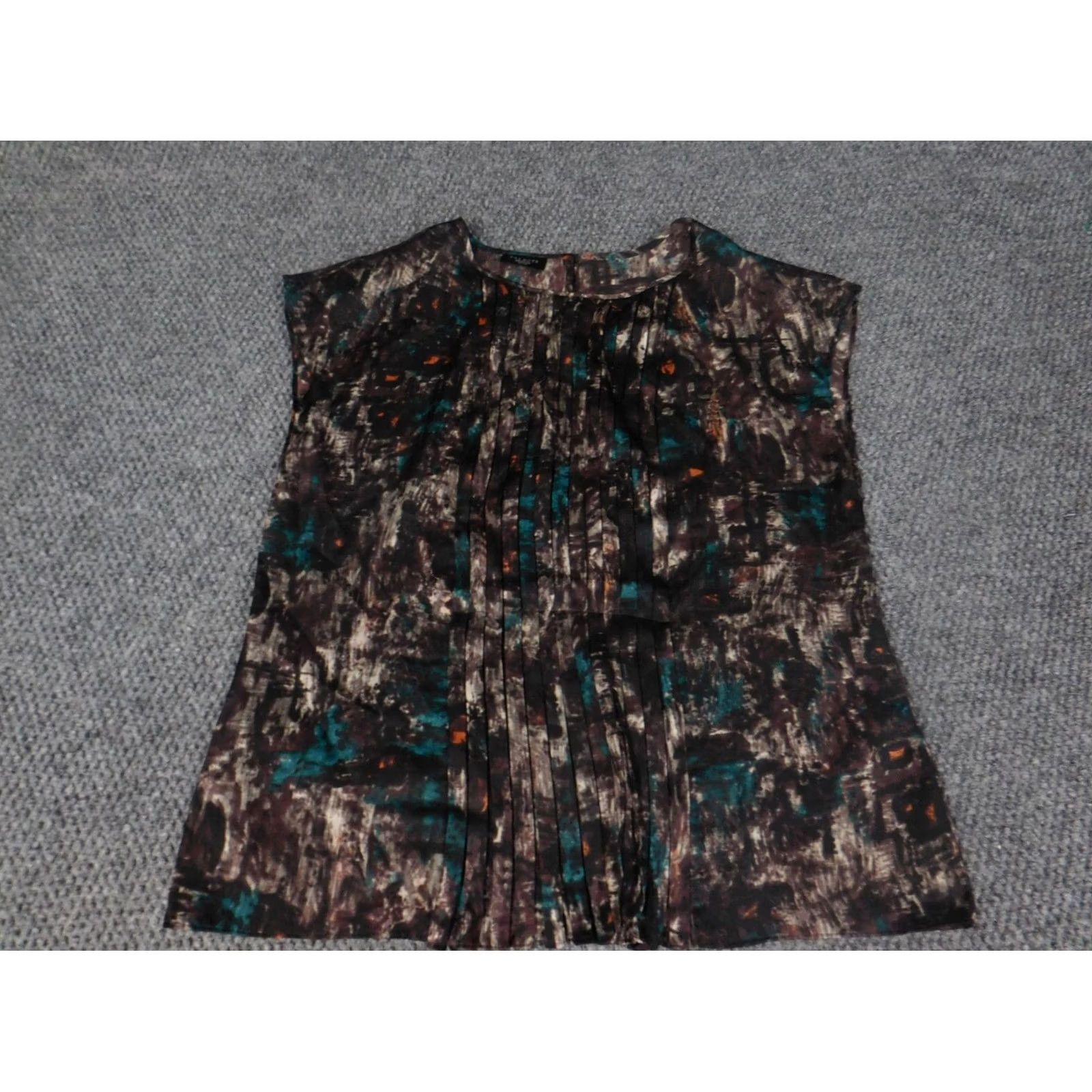 Talbots Talbots Blouse Petite Large Purple Pullover Crew Neck Sleeveless Casual Womens Polyester Rayon Button Classic Stretch Pattern Solid Size L / US 10 / IT 46 - 2 Thumbnail