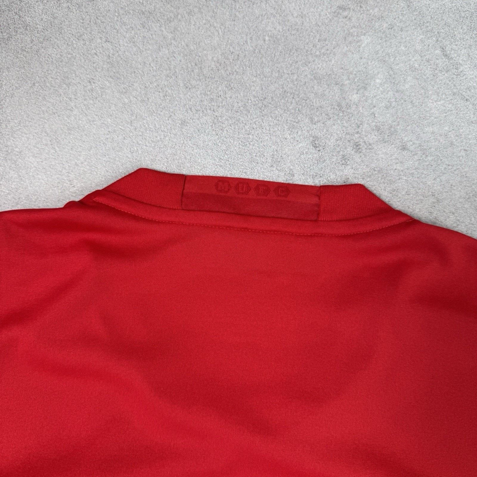 Adidas MANCHESTER UNITED 2016 2017 SOCCER JERSEY ADIDAS SIZE M Red Size US M / EU 48-50 / 2 - 17 Thumbnail