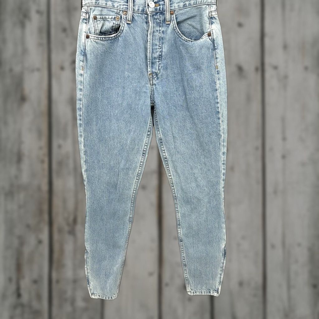 RE/DONE Re/Done Women's High Waist Mom Jeans 27 Denim 90s Faded Sunwashed City Hipster Vintage Style Size 27" / US 4 / IT 40 - 1 Thumbnail