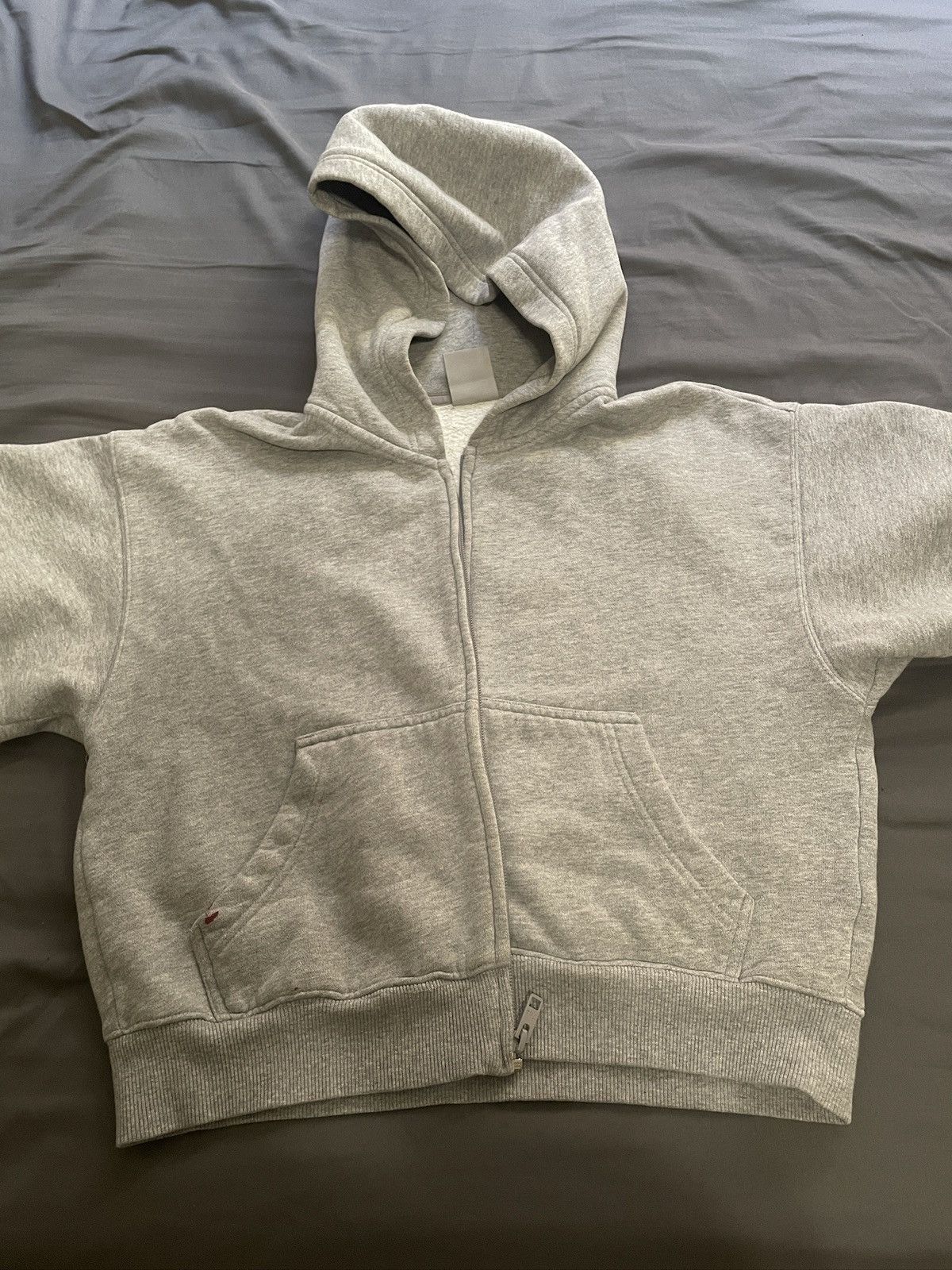 Aritzia Aritzia TNA Cropped Grey Zip-Up XS Cozy Fleece Size XS / US 0-2 / IT 36-38 - 1 Thumbnail