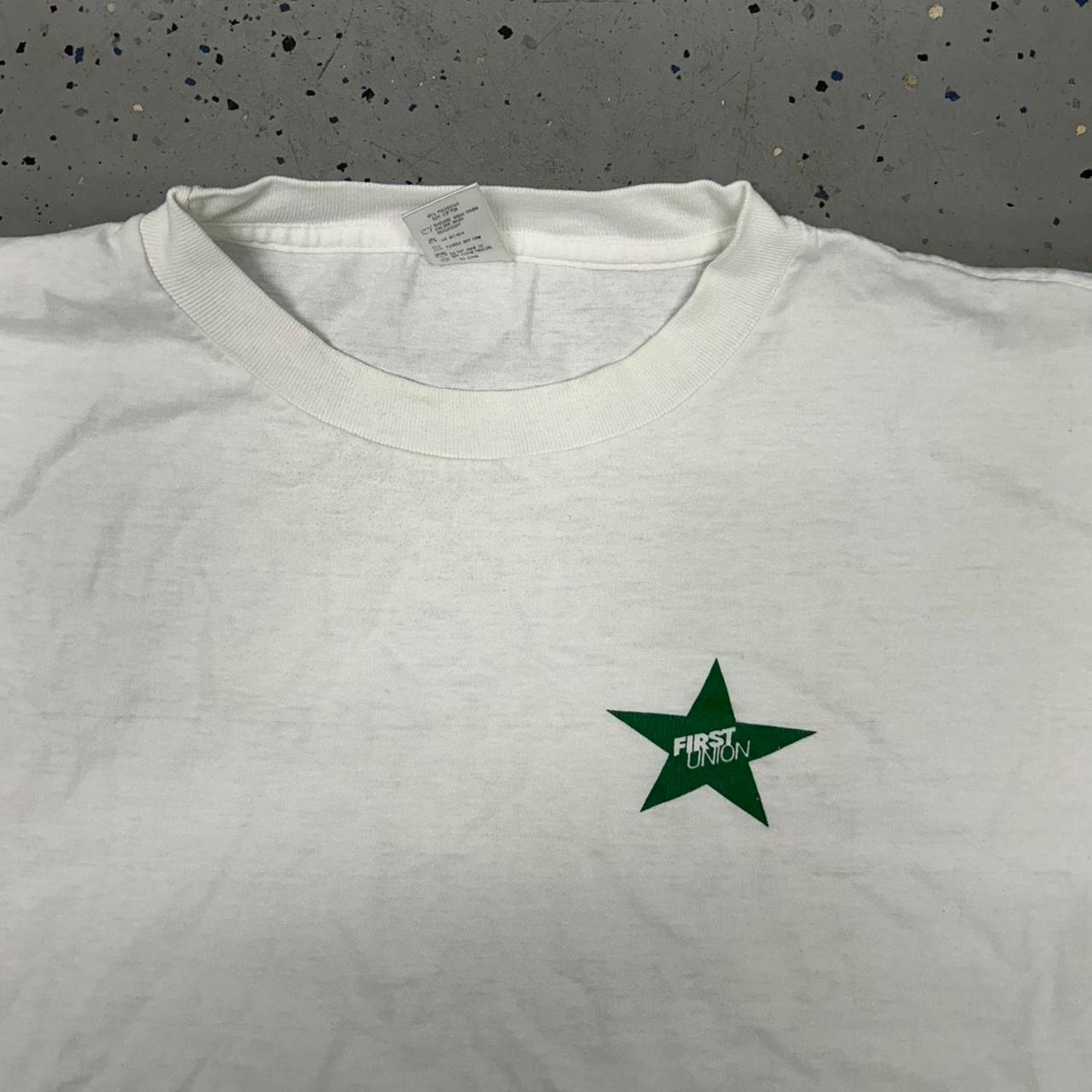 Other VTG First Union Bank Celebration of Stars white tee Size US XXL / EU 58 / 5 - 4 Thumbnail
