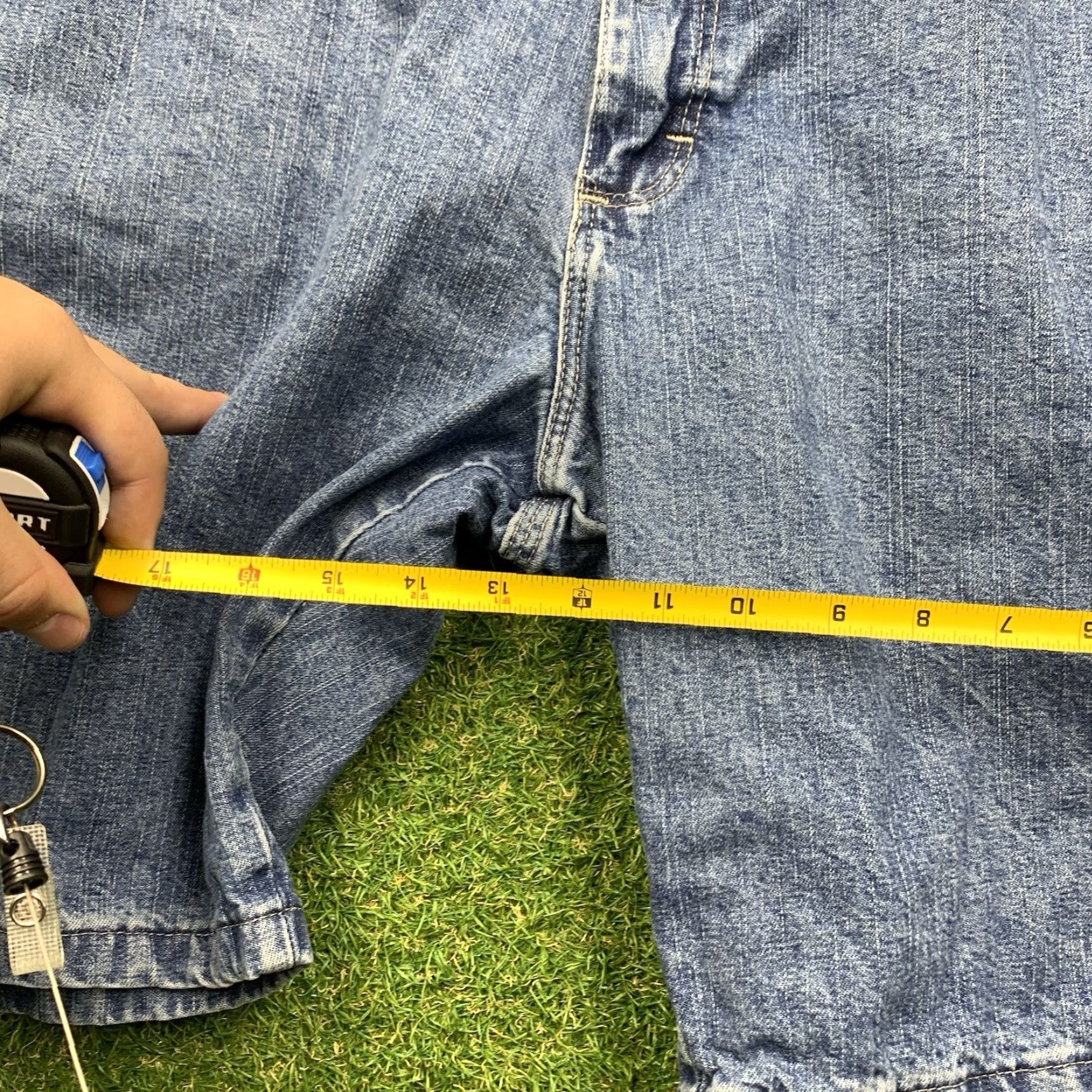 Wrangler VINTAGE Wrangler Carpenter Shorts Mens 36 Blue Denim 90s Classic Baggy Relaxed Mid Rise 5-Pocket Mens Jeans Shorts Size US 36 / EU 52 - 3 Thumbnail