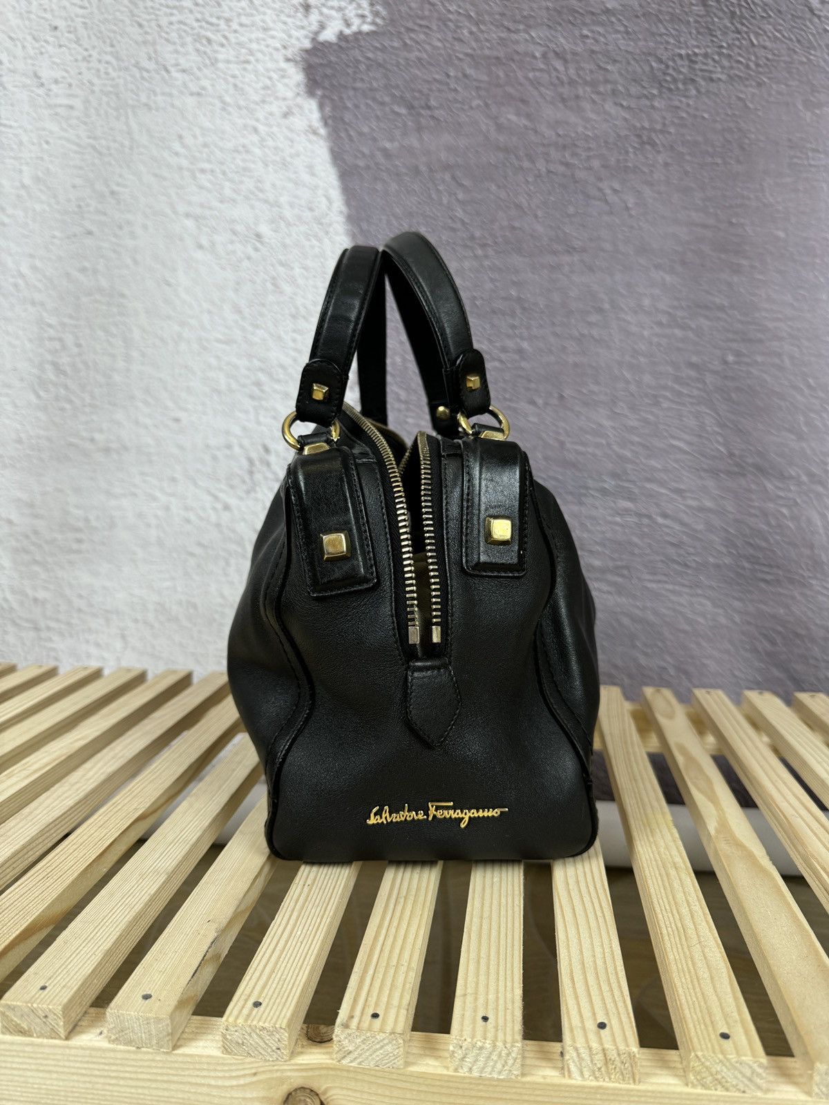 Salvatore Ferragamo Salvatore Ferragamo black leather handbag AU-21/D321 Size ONE SIZE - 1 Thumbnail