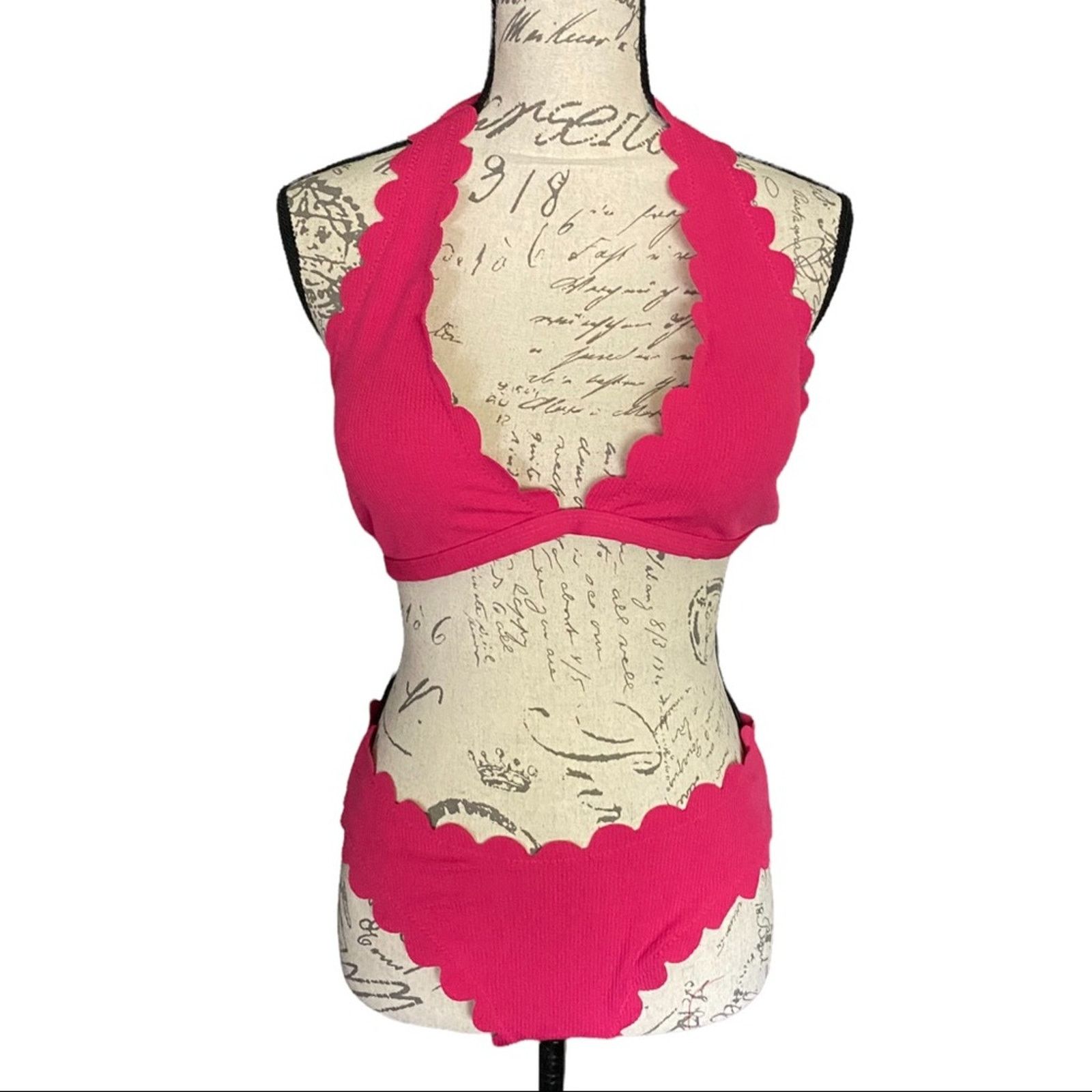 Other Pink Scalloped 2 Piece Bikini Size Medium NEW Size ONE SIZE - 1 Thumbnail