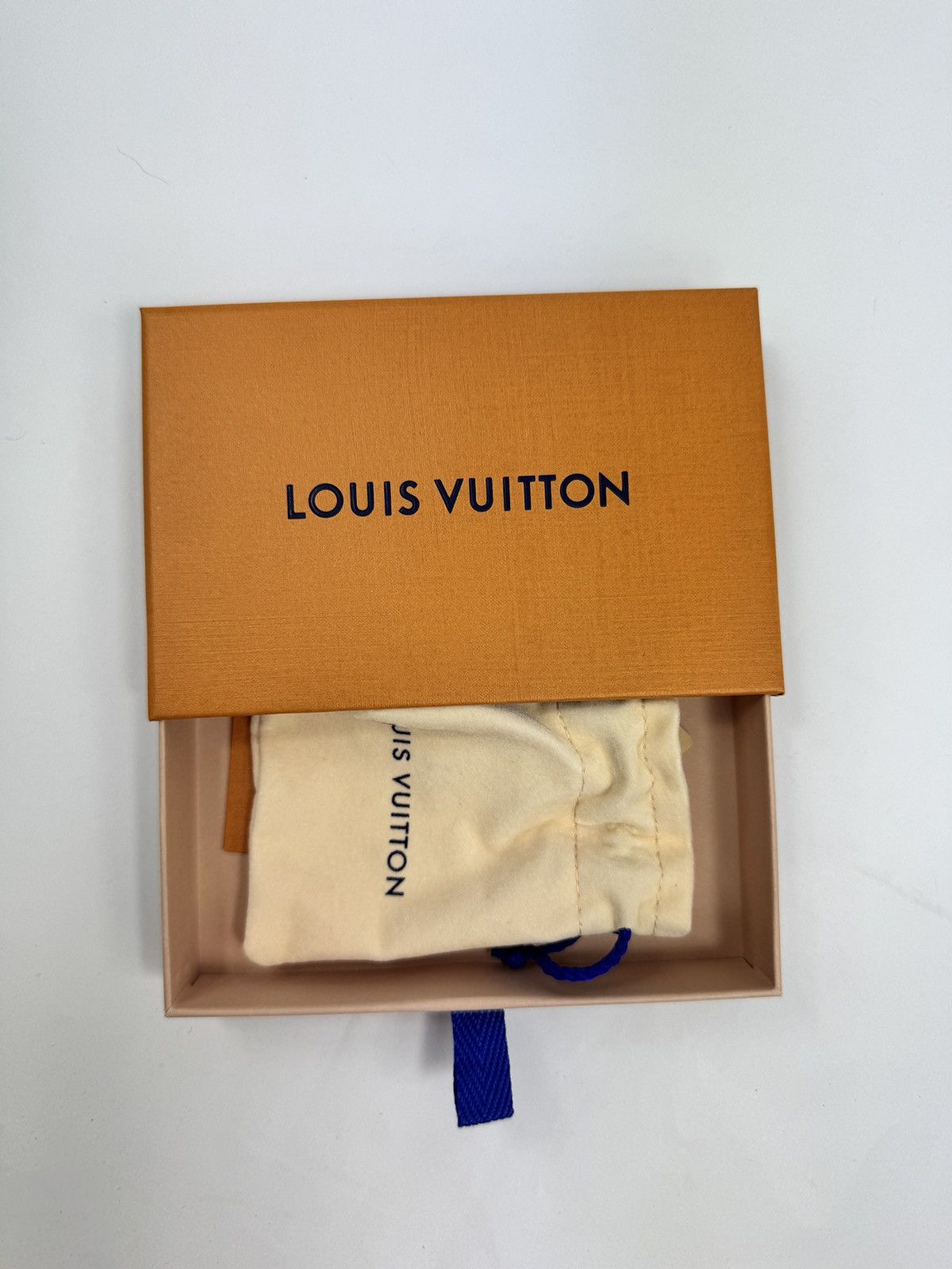 Louis Vuitton LV SPIKEY FLOWER SILVER RING SIZE L Size ONE SIZE - 8 Thumbnail