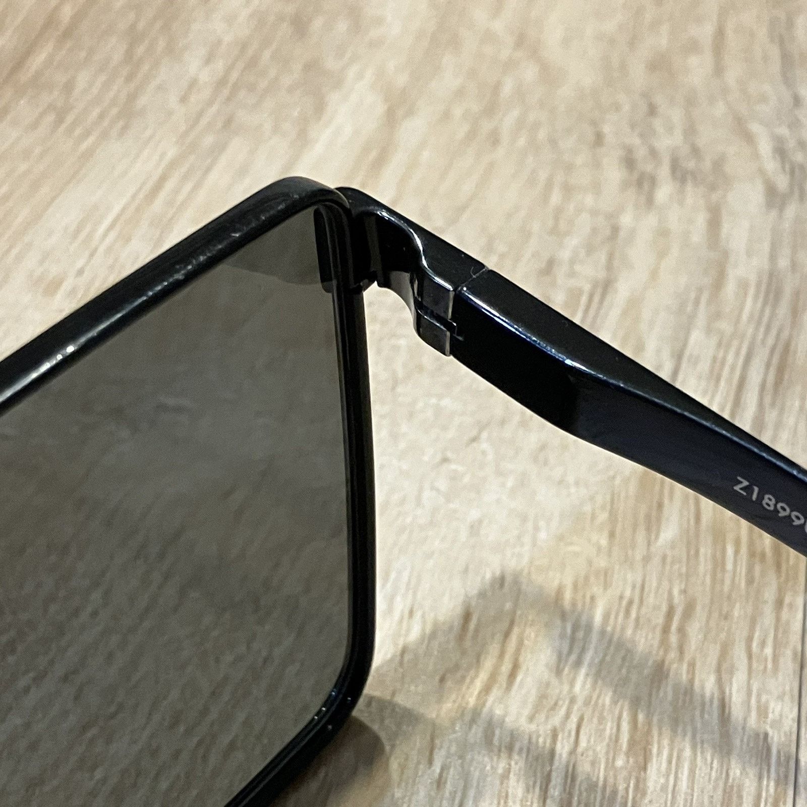 Louis Vuitton Louis Vuitton Cyclone Metal Sunglasses Black Silver Mirror Size ONE SIZE - 6 Thumbnail